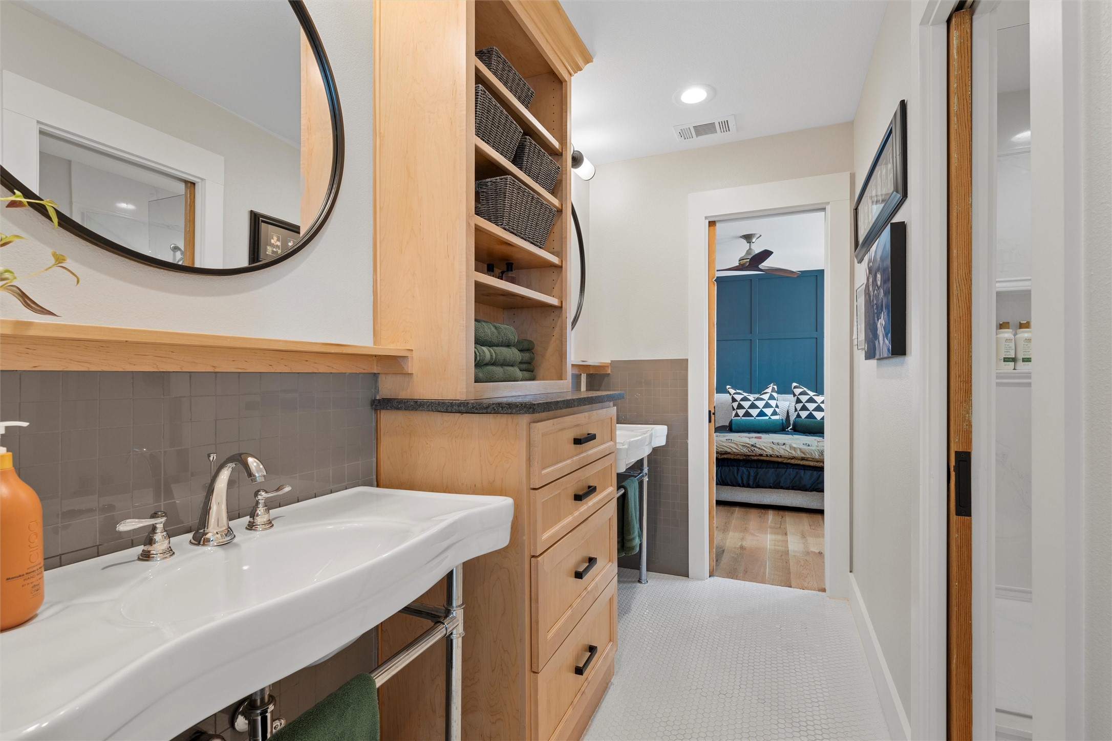 2217 Washington Avenue