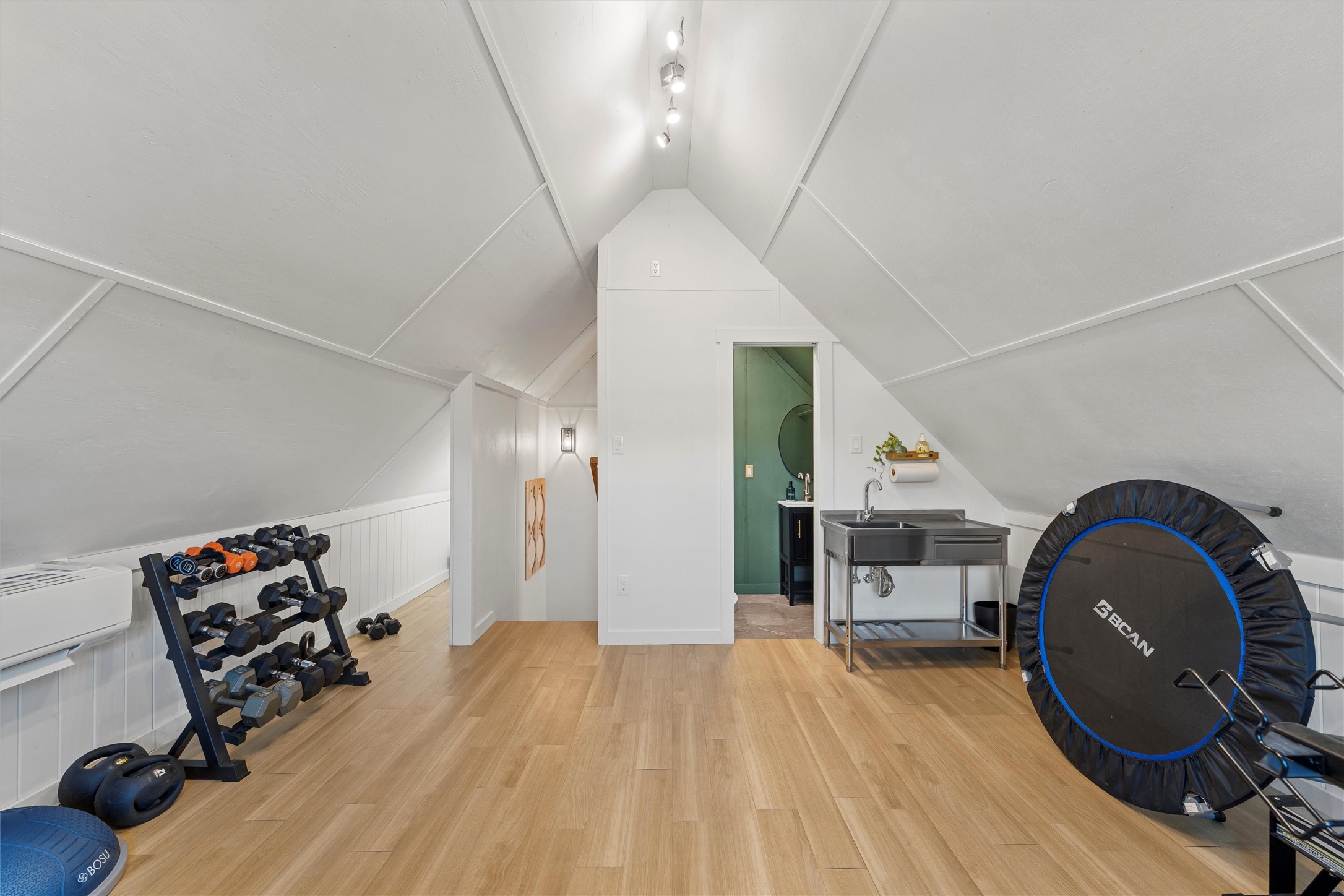 2217 Washington Avenue