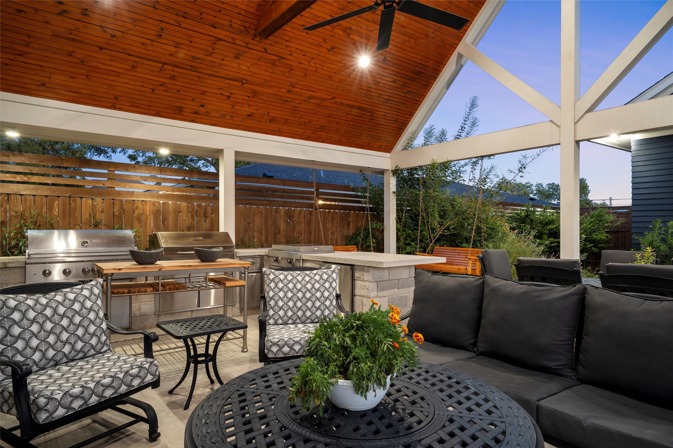 2217 Washington Avenue