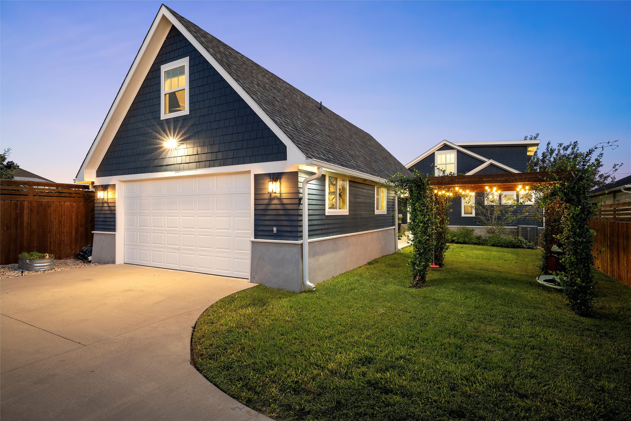 2217 Washington Avenue