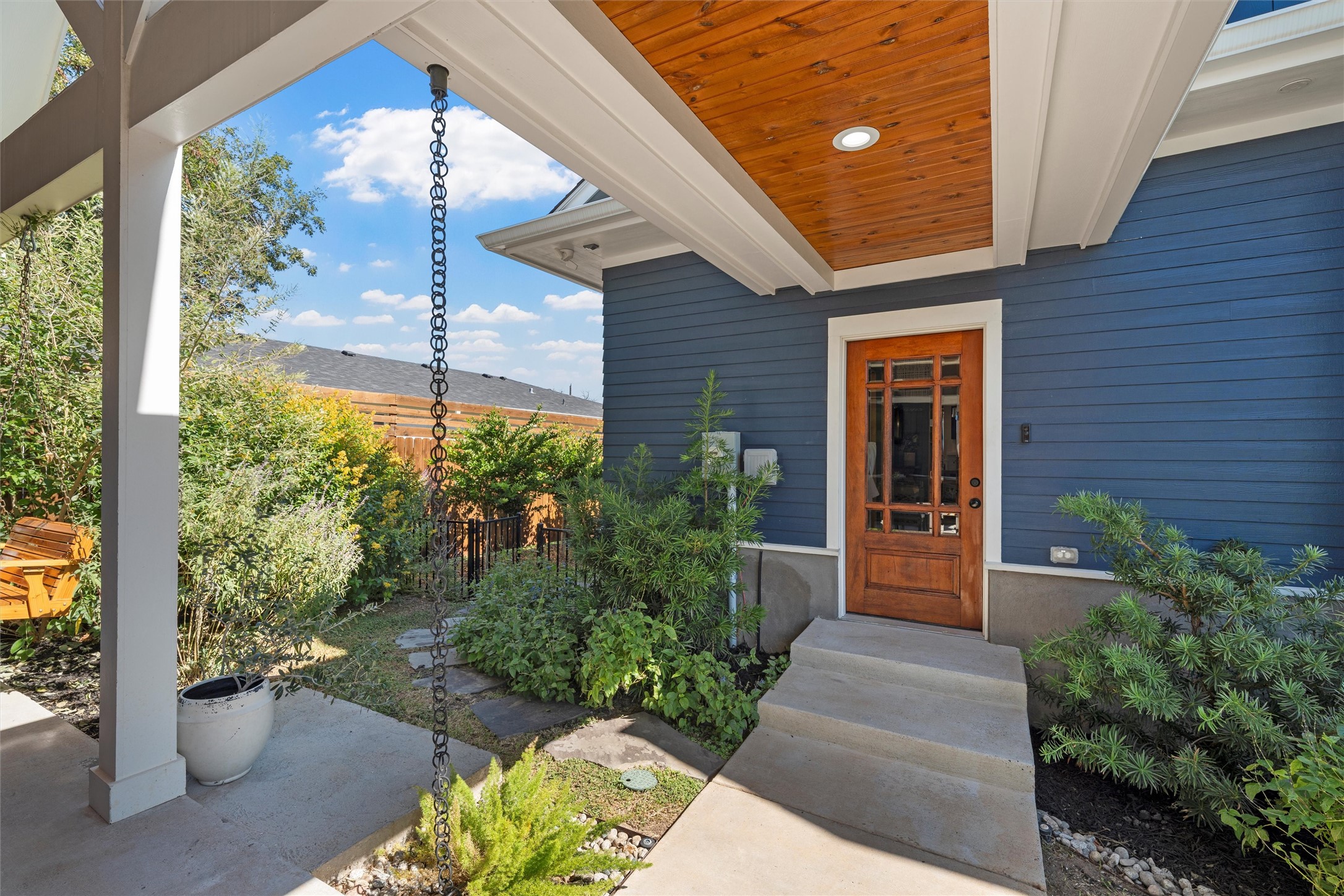 2217 Washington Avenue