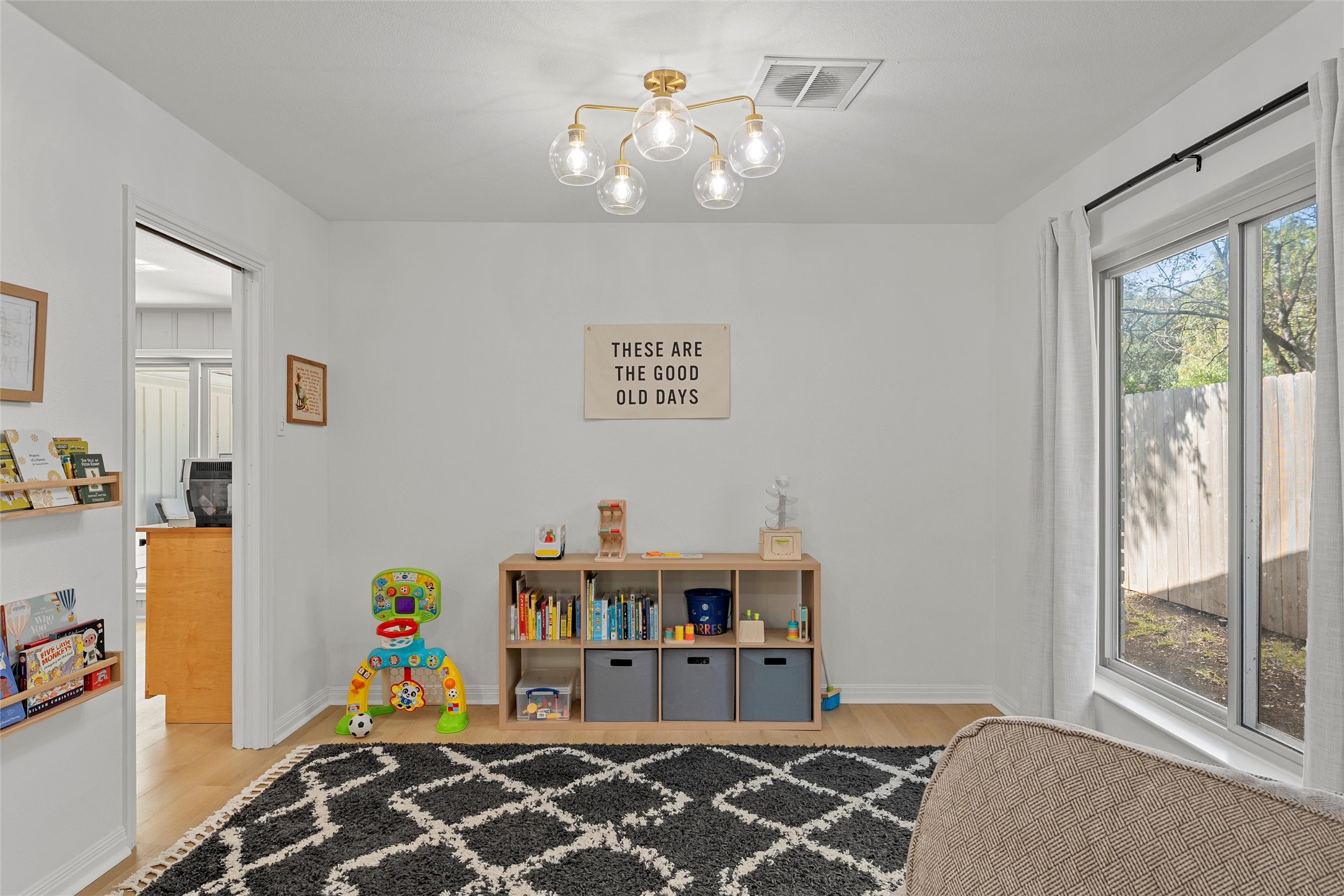 5625 Lake Jackson Street