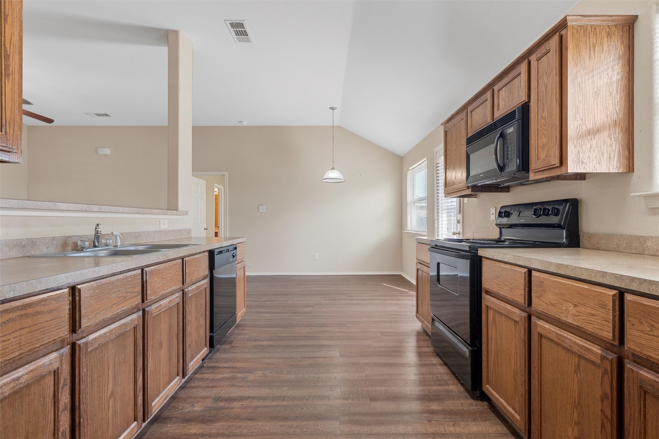 640 Apple Cross Court