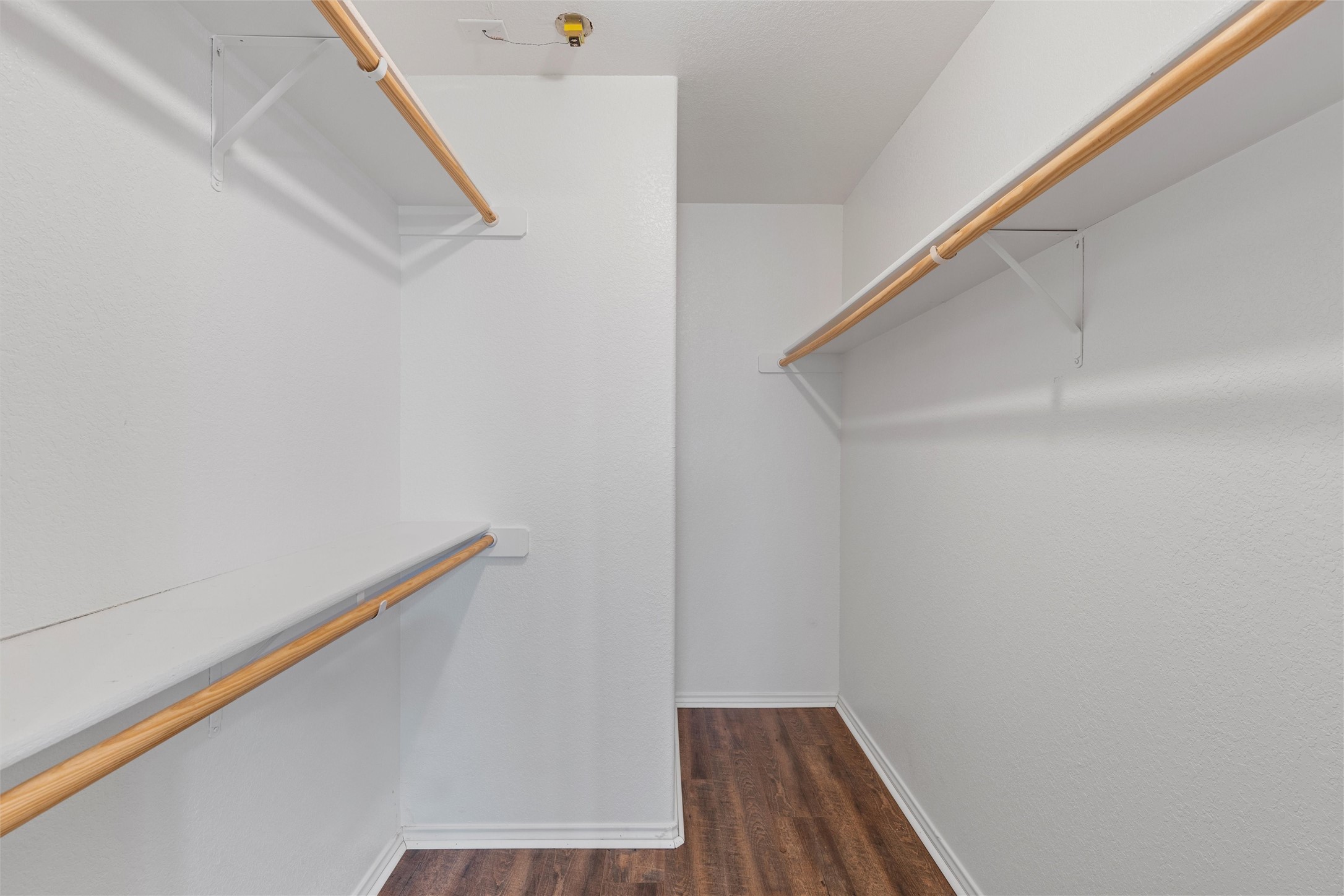 640 Apple Cross Court