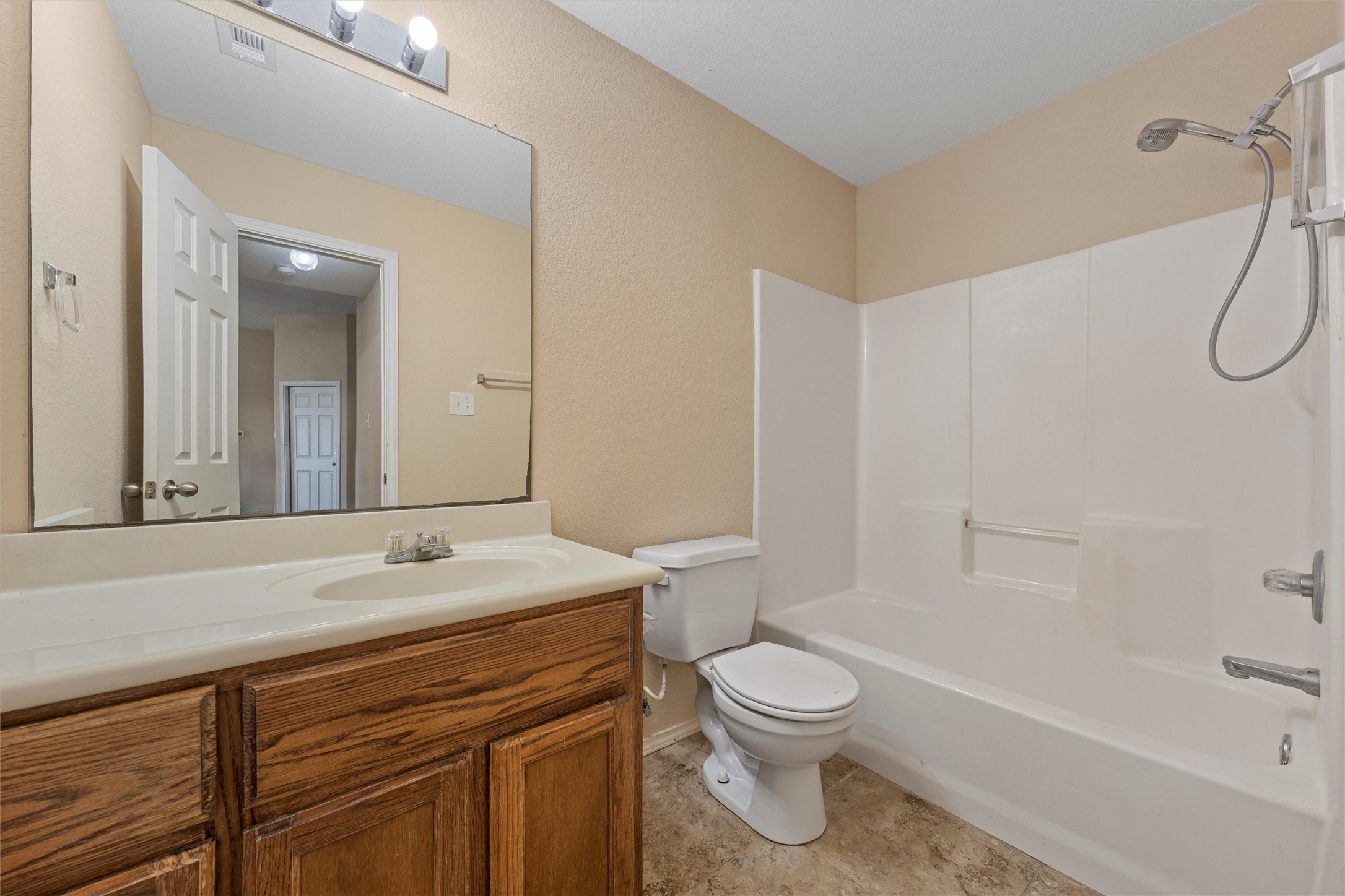 640 Apple Cross Court