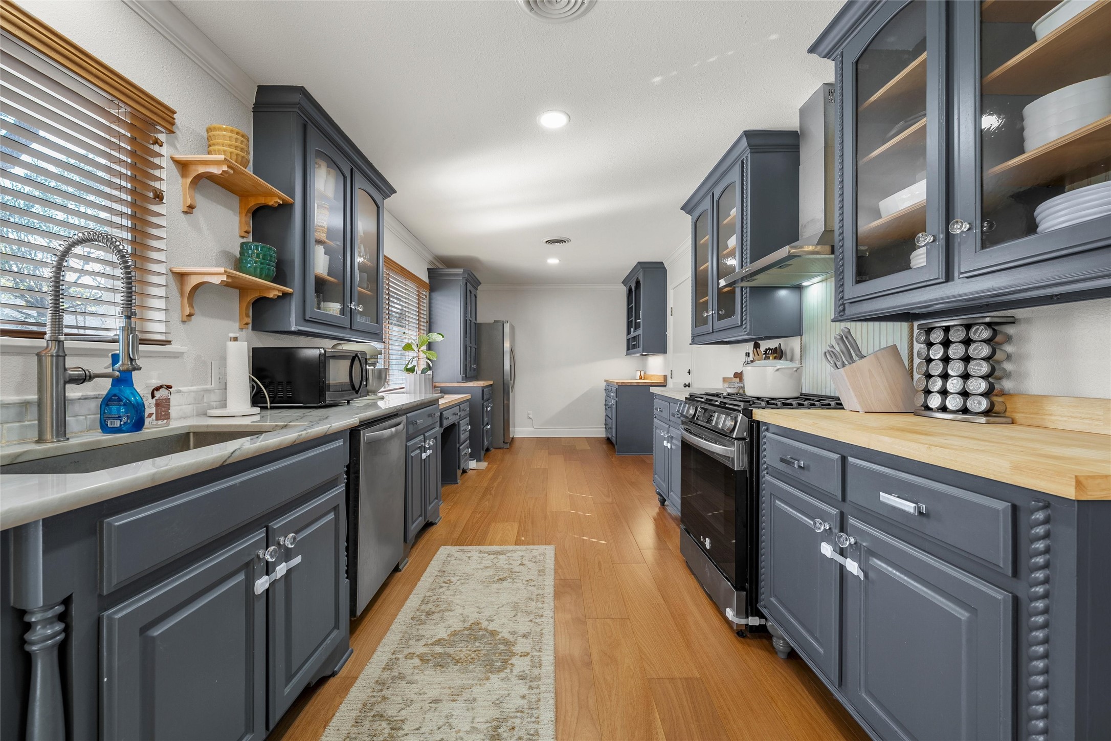 5424 Lake Lindenwood Drive