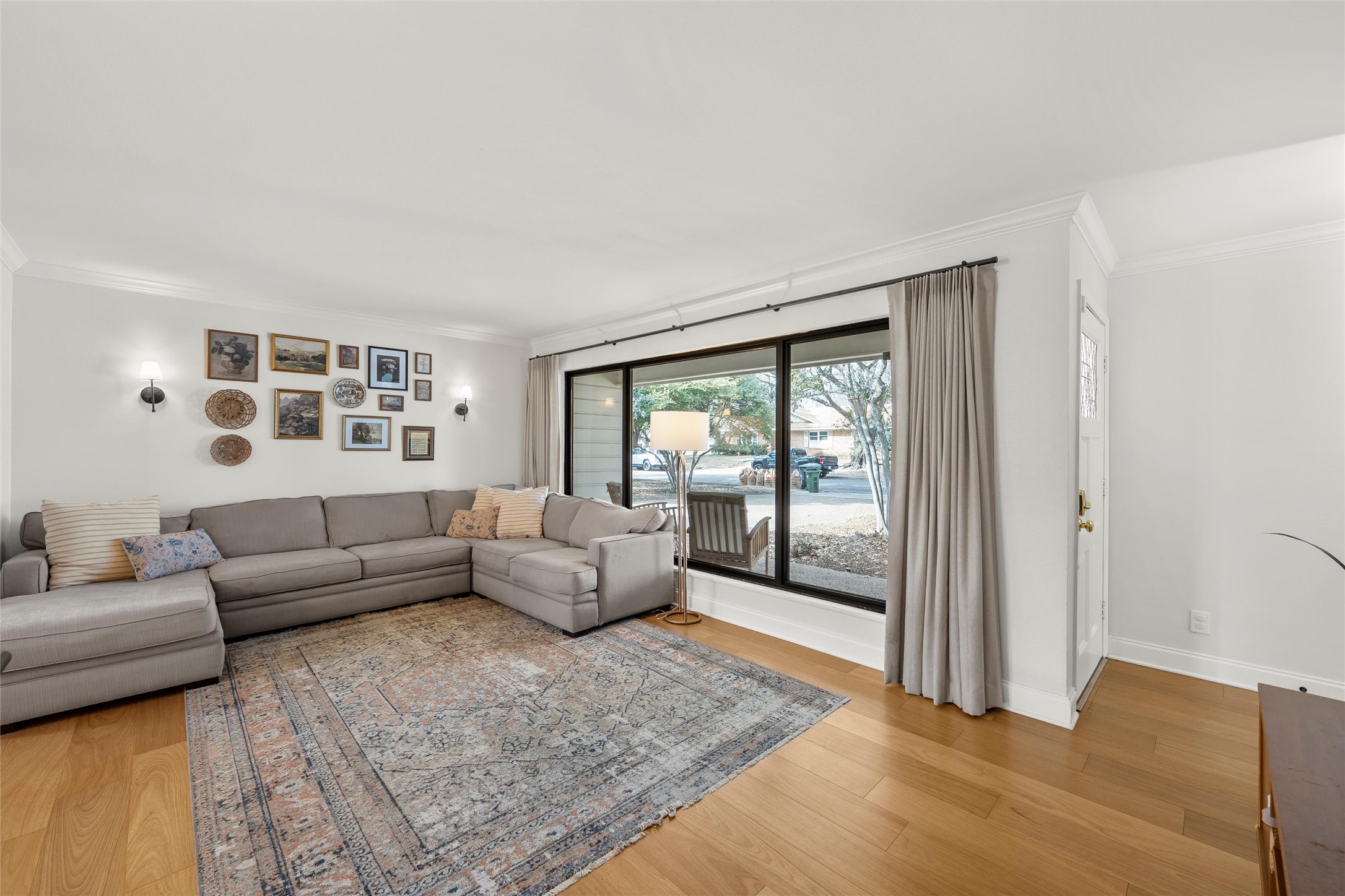 5424 Lake Lindenwood Drive