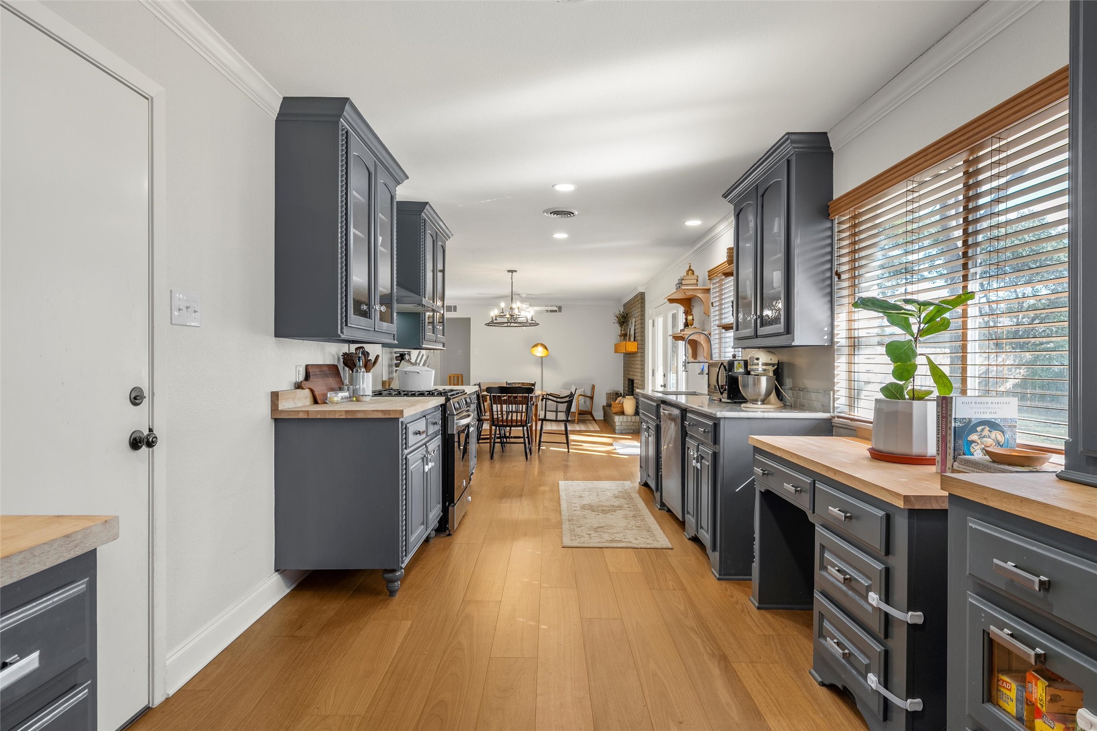 5424 Lake Lindenwood Drive