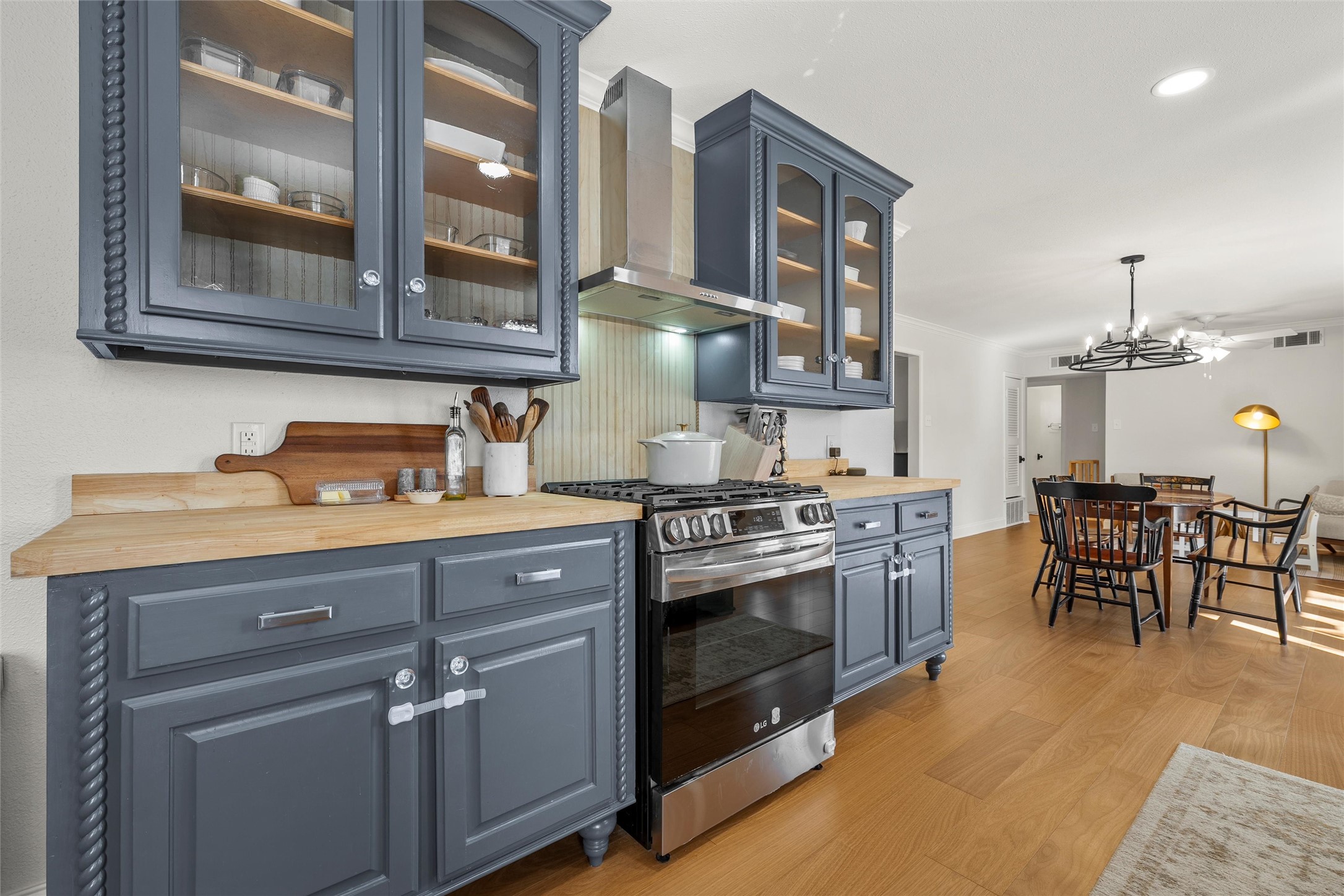 5424 Lake Lindenwood Drive