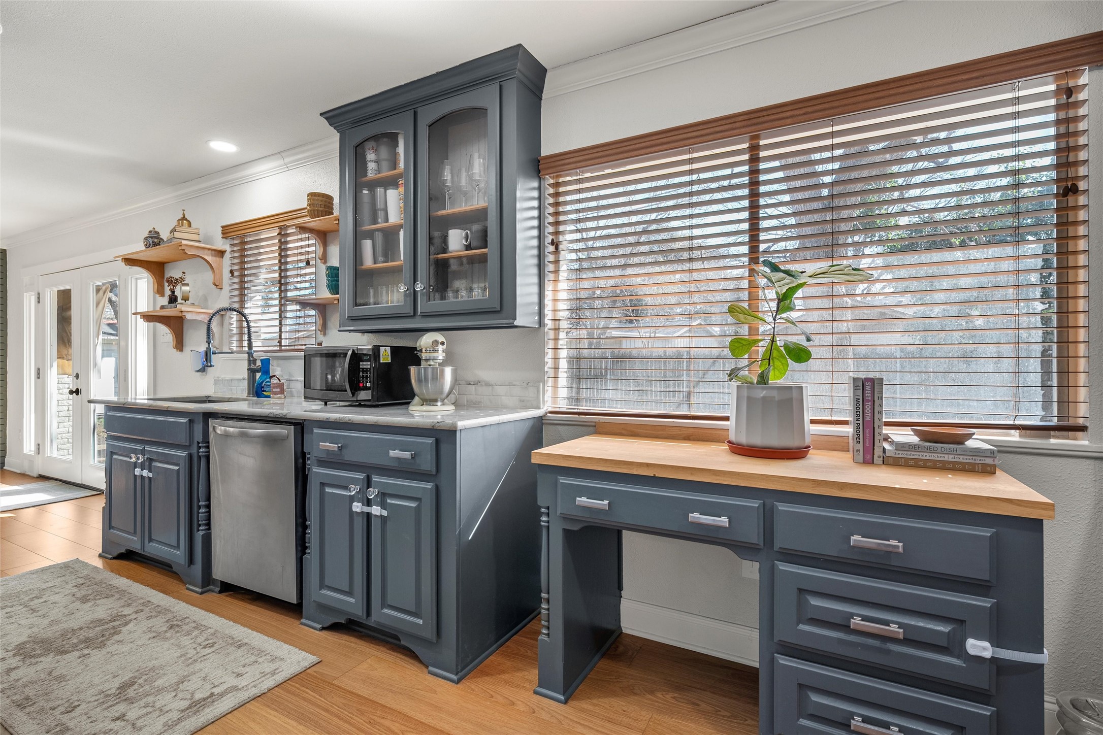 5424 Lake Lindenwood Drive