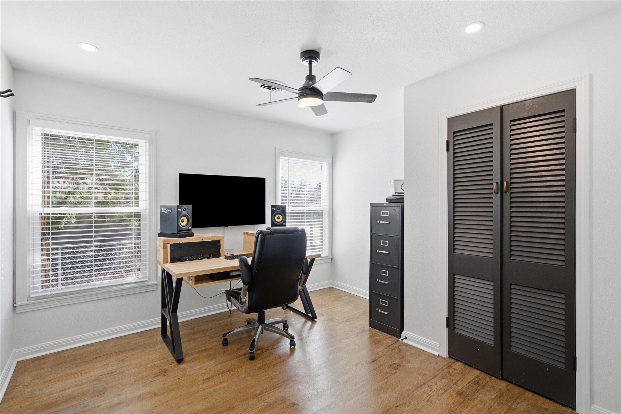 3313 Greenwood Drive