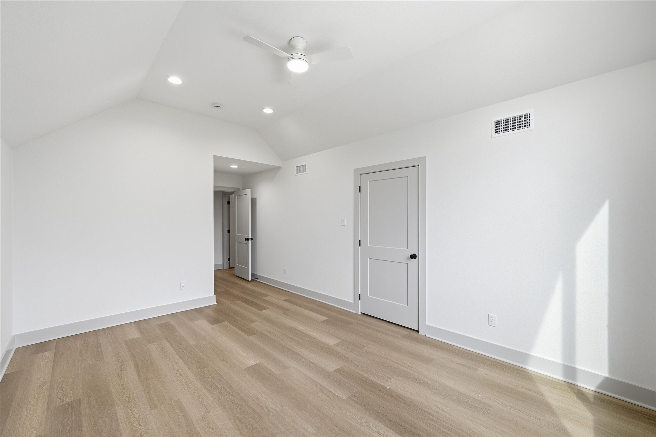 538 Proctor Avenue