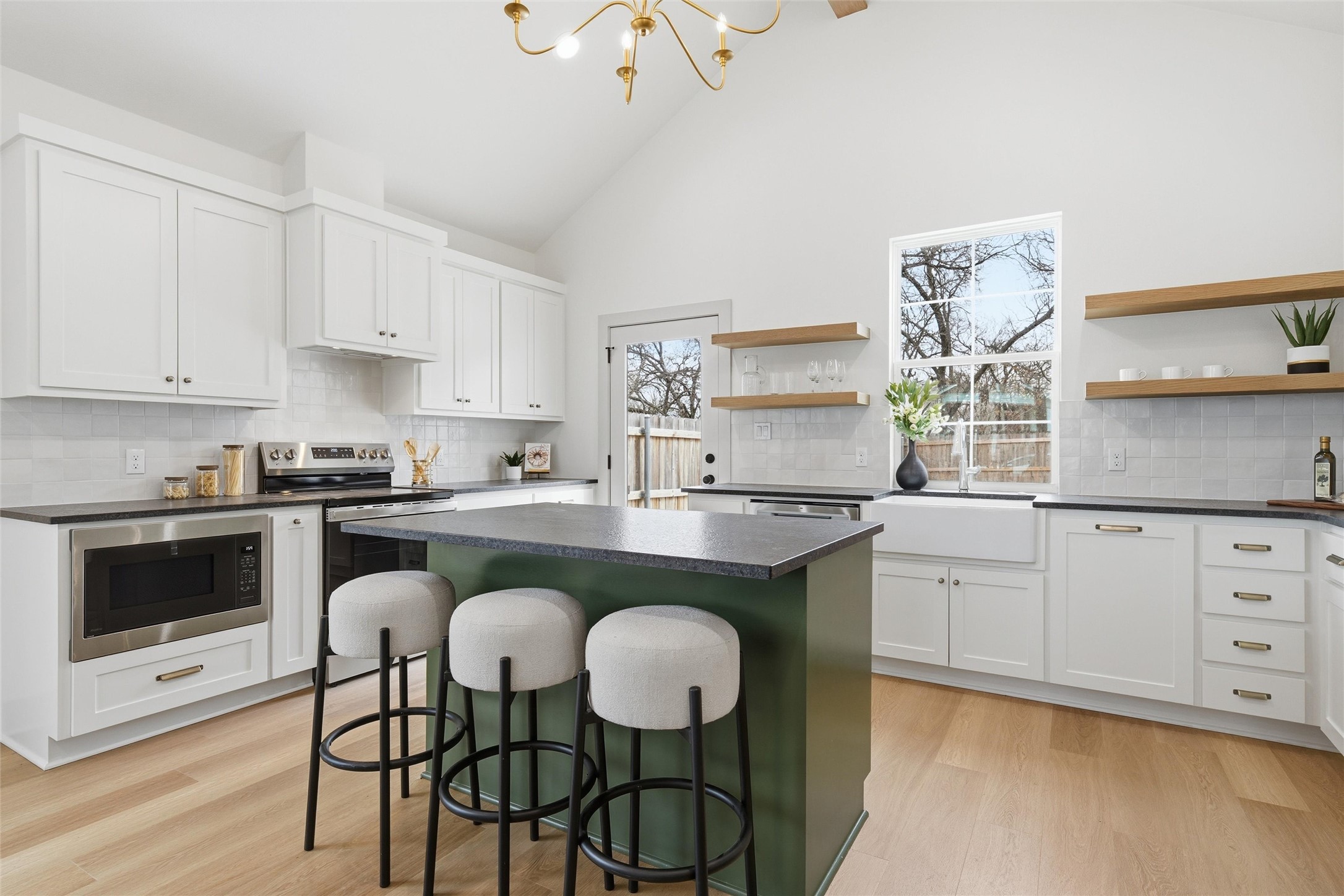 538 Proctor Avenue