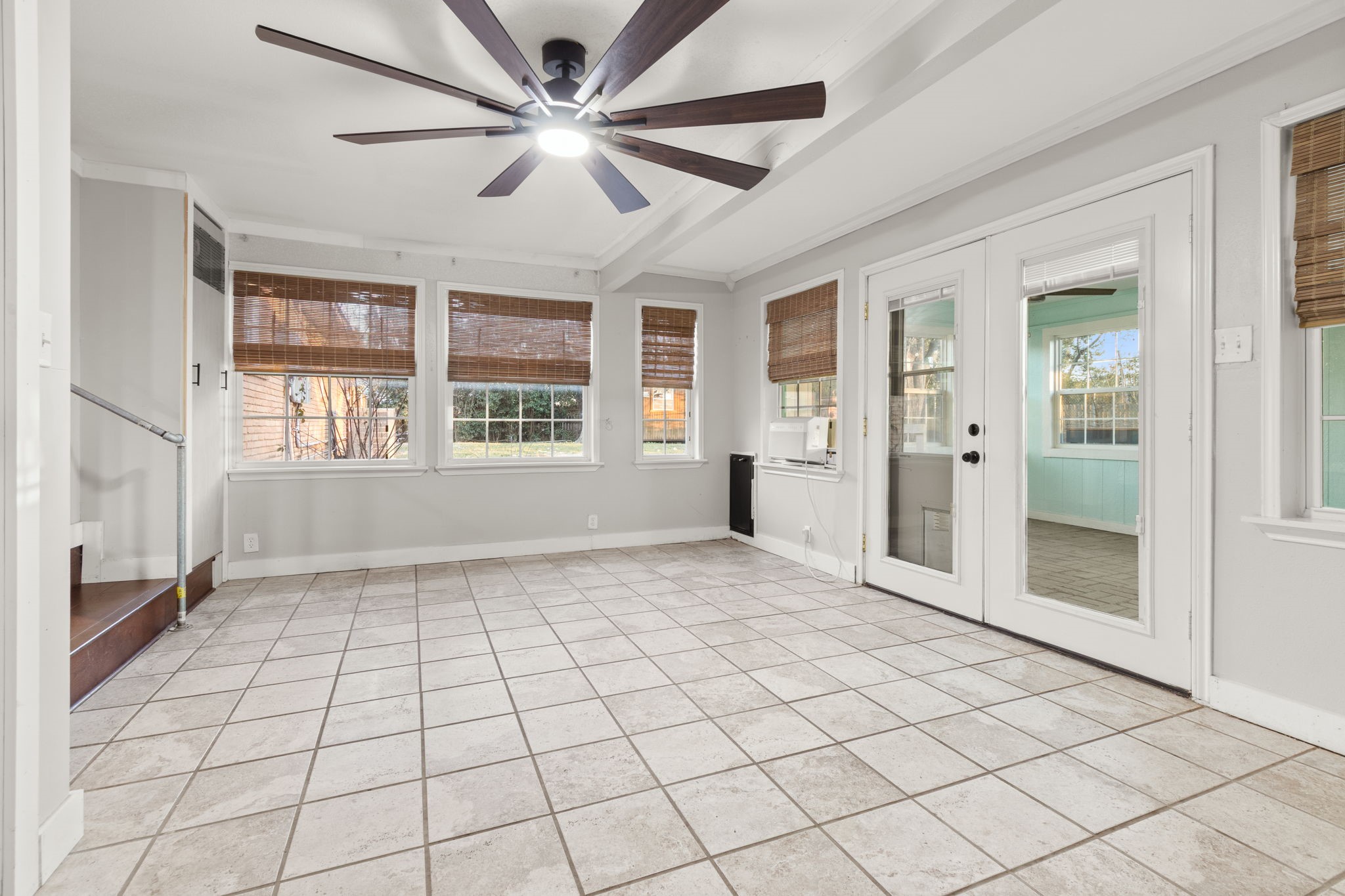 2208 Lake Ridge Circle