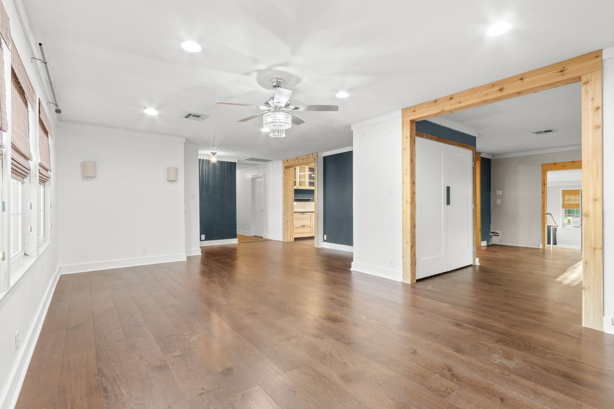 2208 Lake Ridge Circle