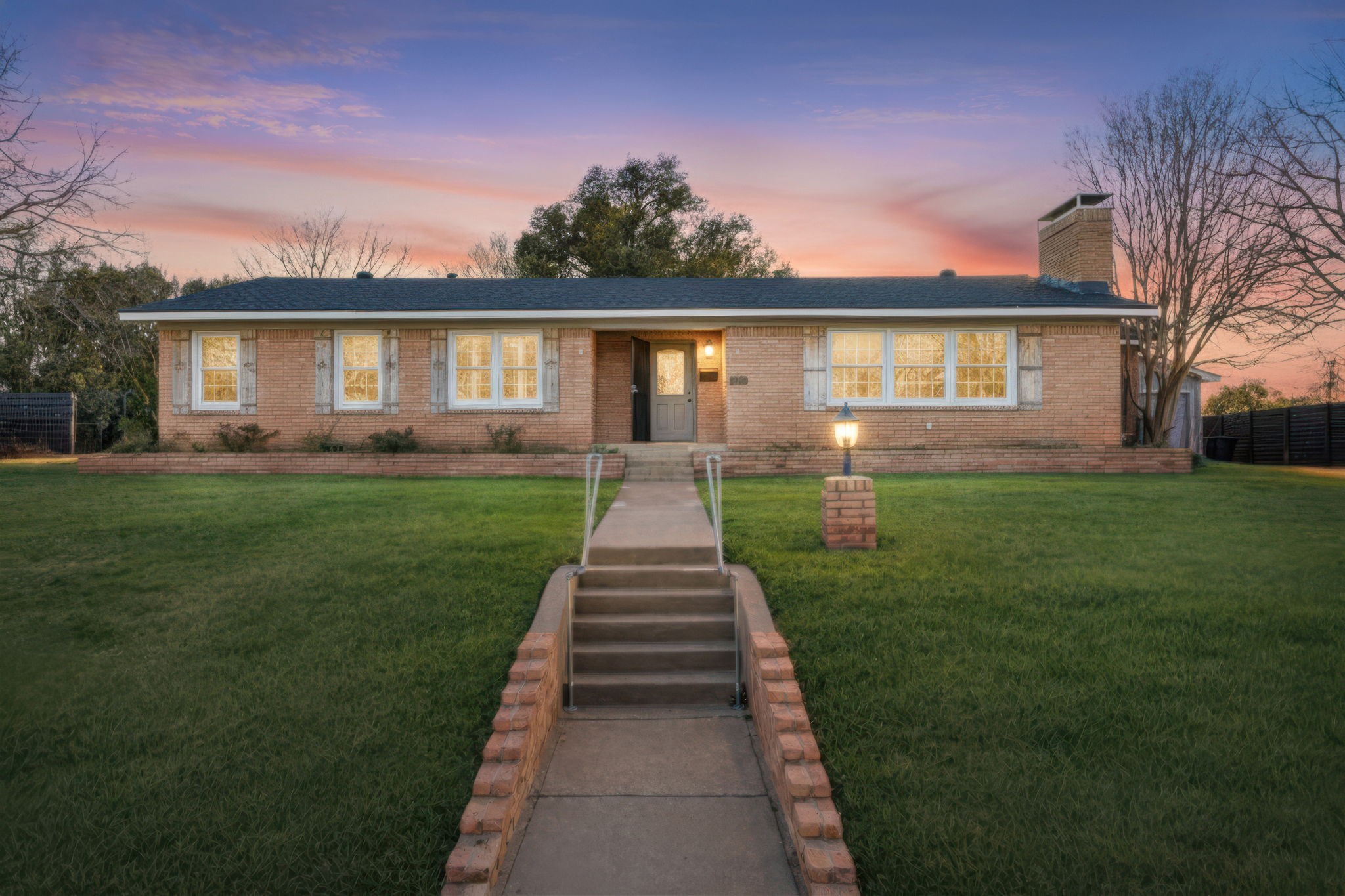 2208 Lake Ridge Circle