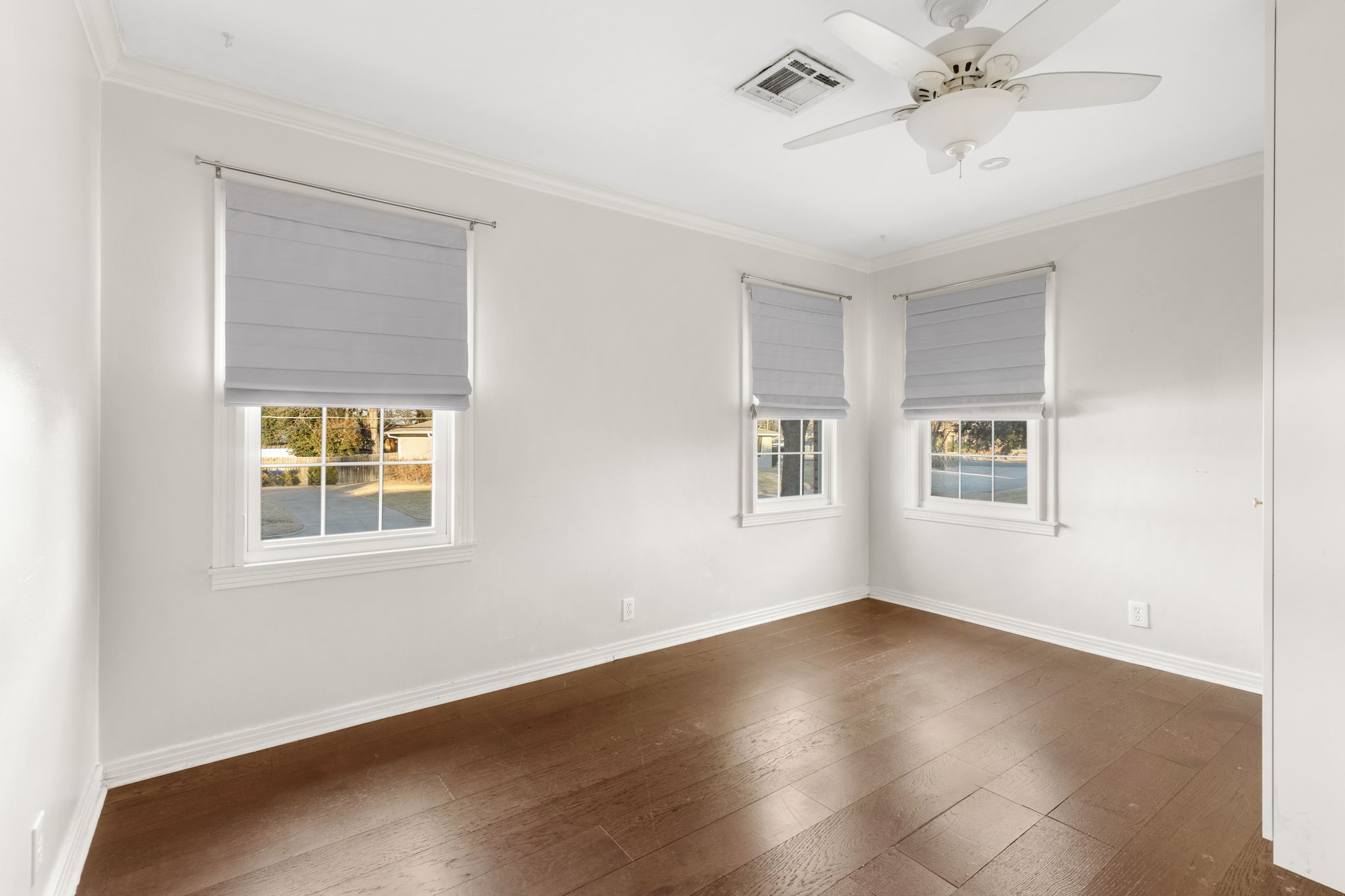 2208 Lake Ridge Circle
