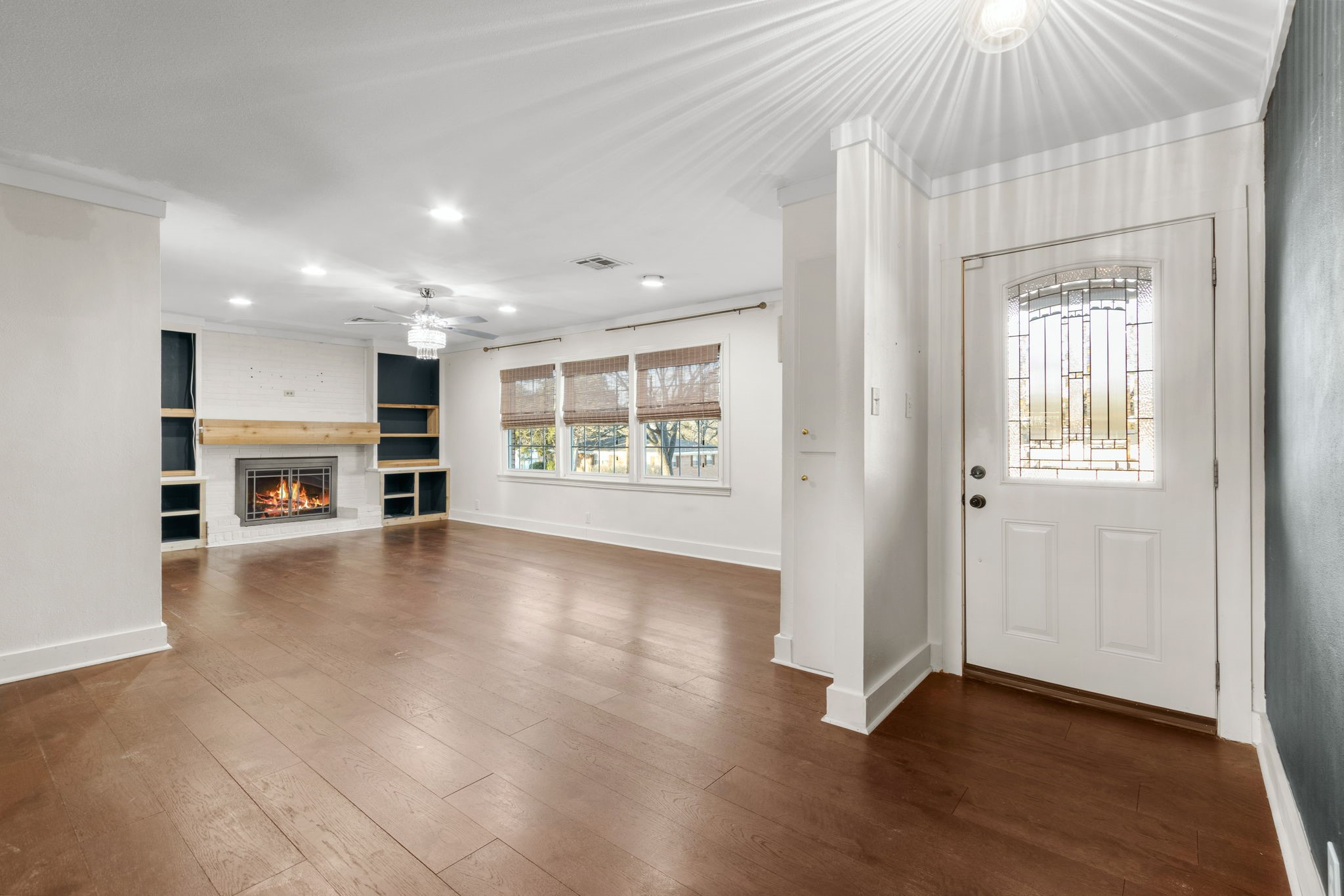 2208 Lake Ridge Circle