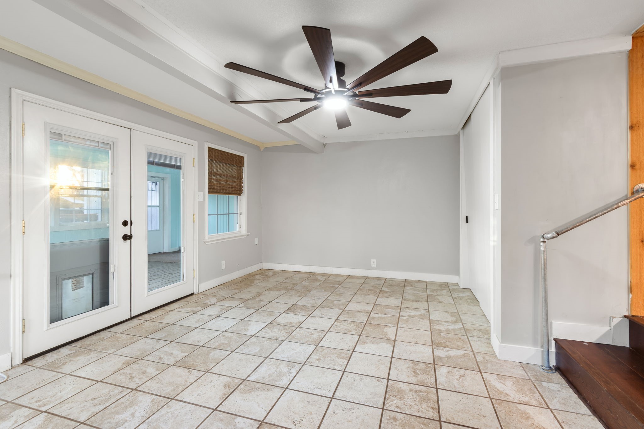 2208 Lake Ridge Circle