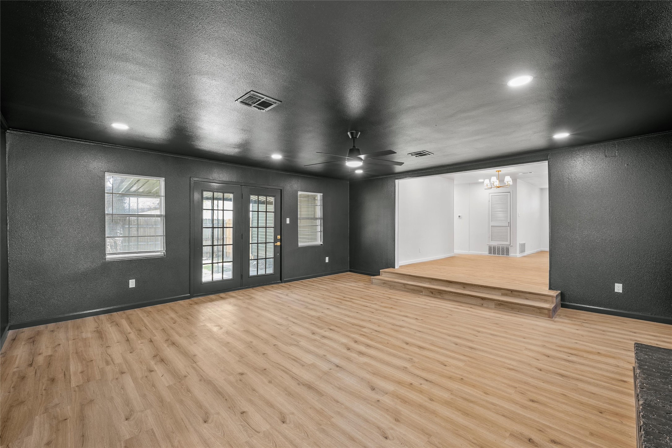 535 N Stefka Drive