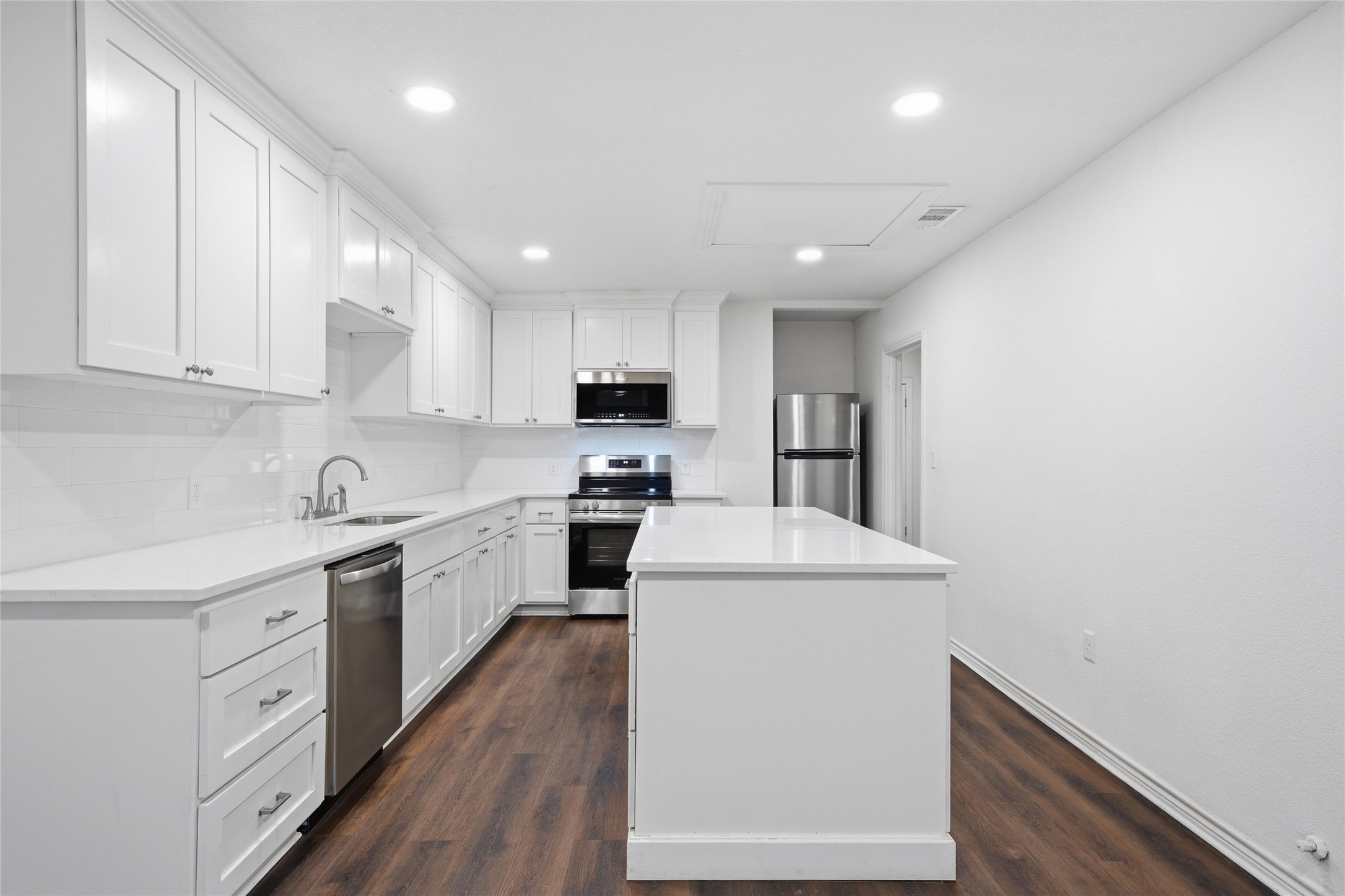 3227 Proctor Avenue