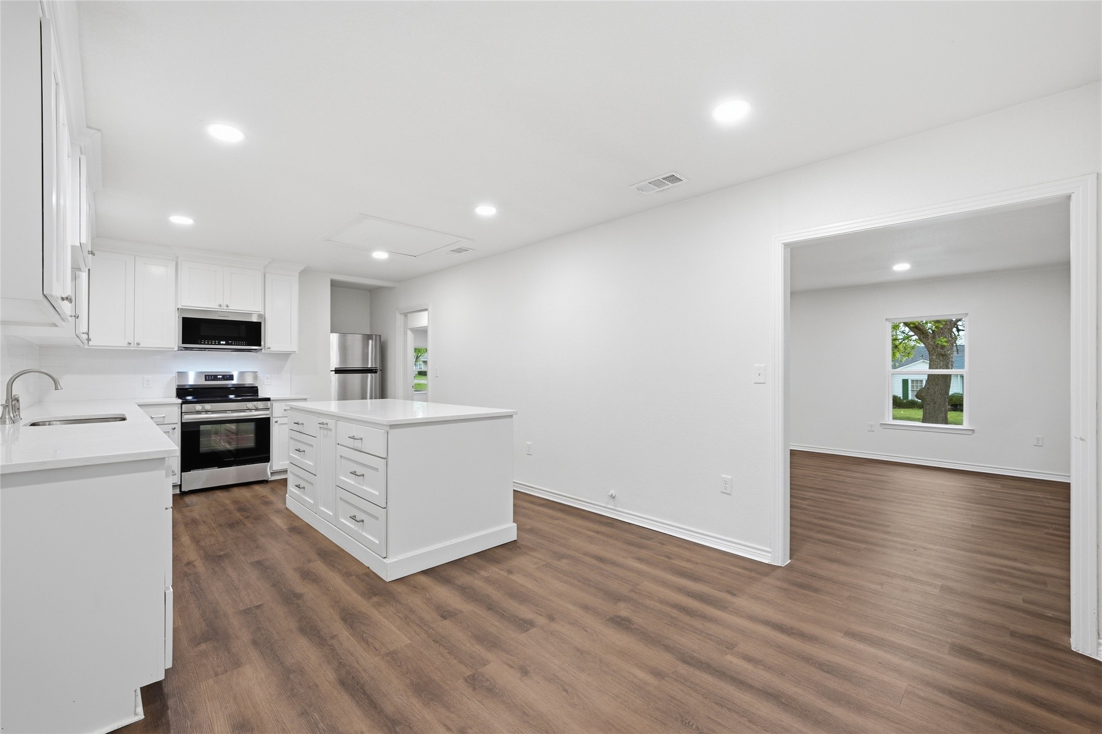 3227 Proctor Avenue