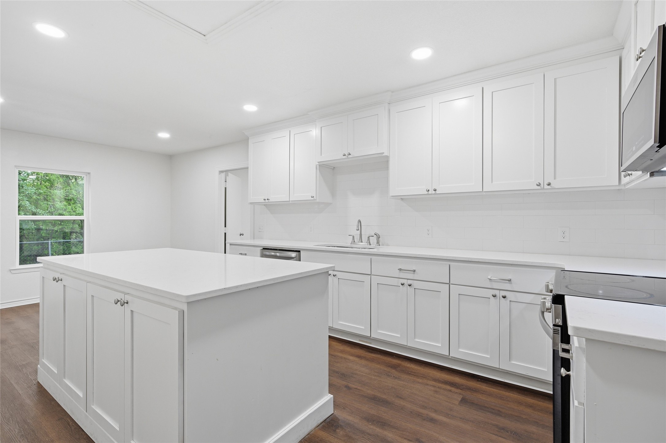 3227 Proctor Avenue