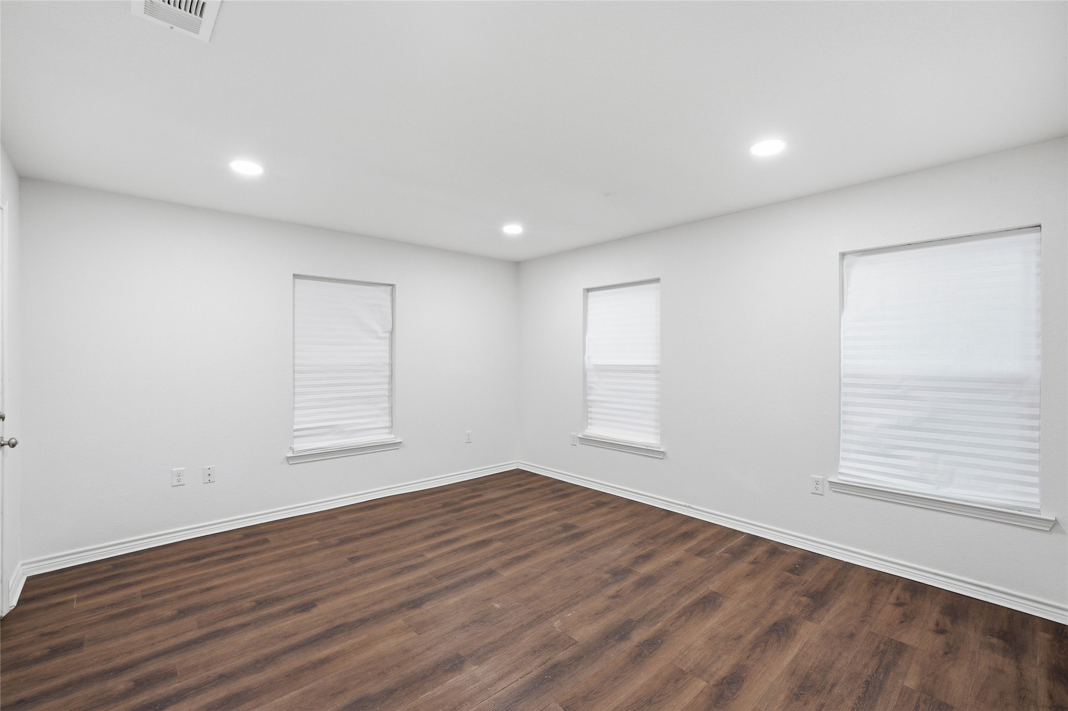 3227 Proctor Avenue
