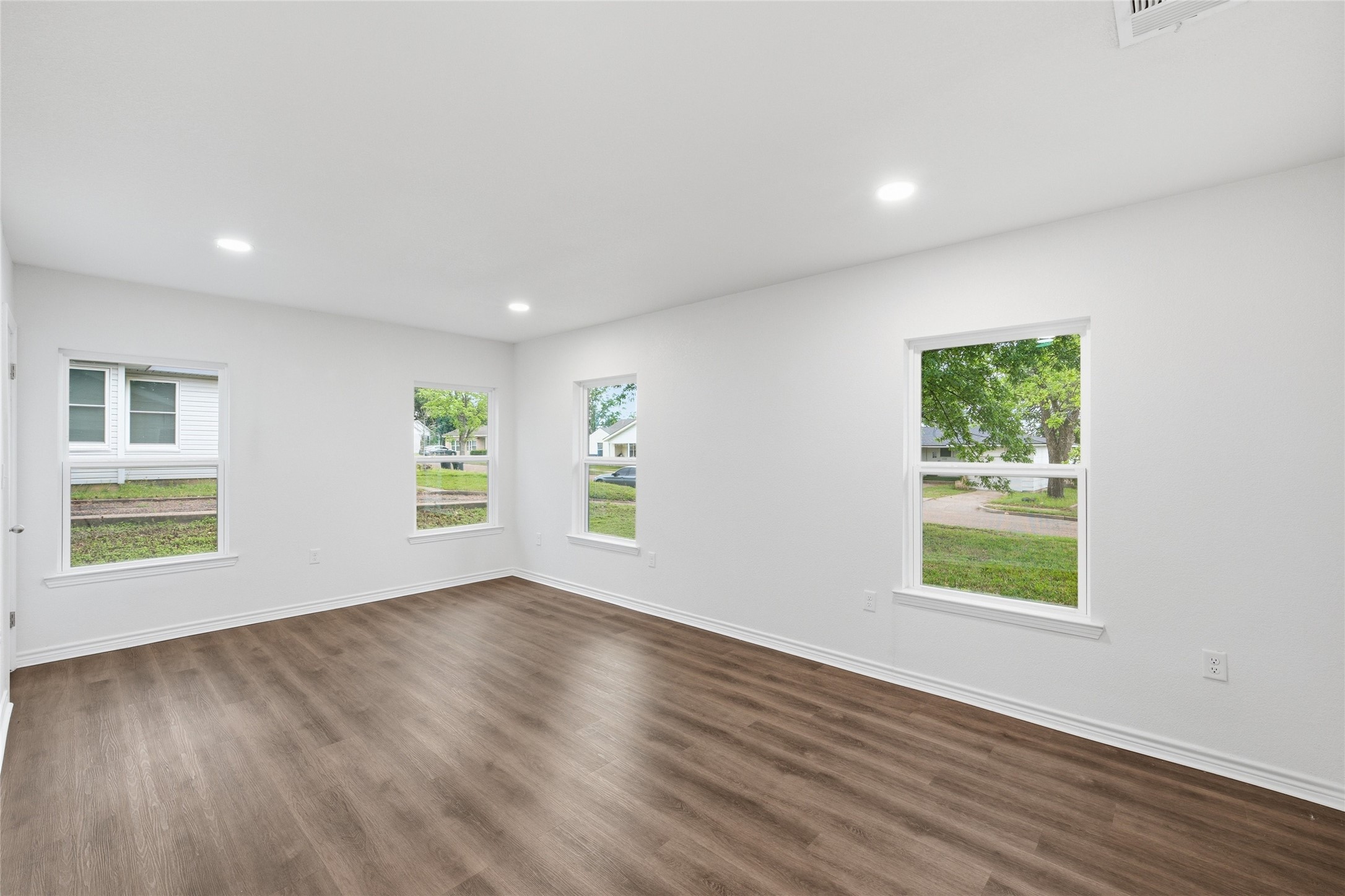 3227 Proctor Avenue