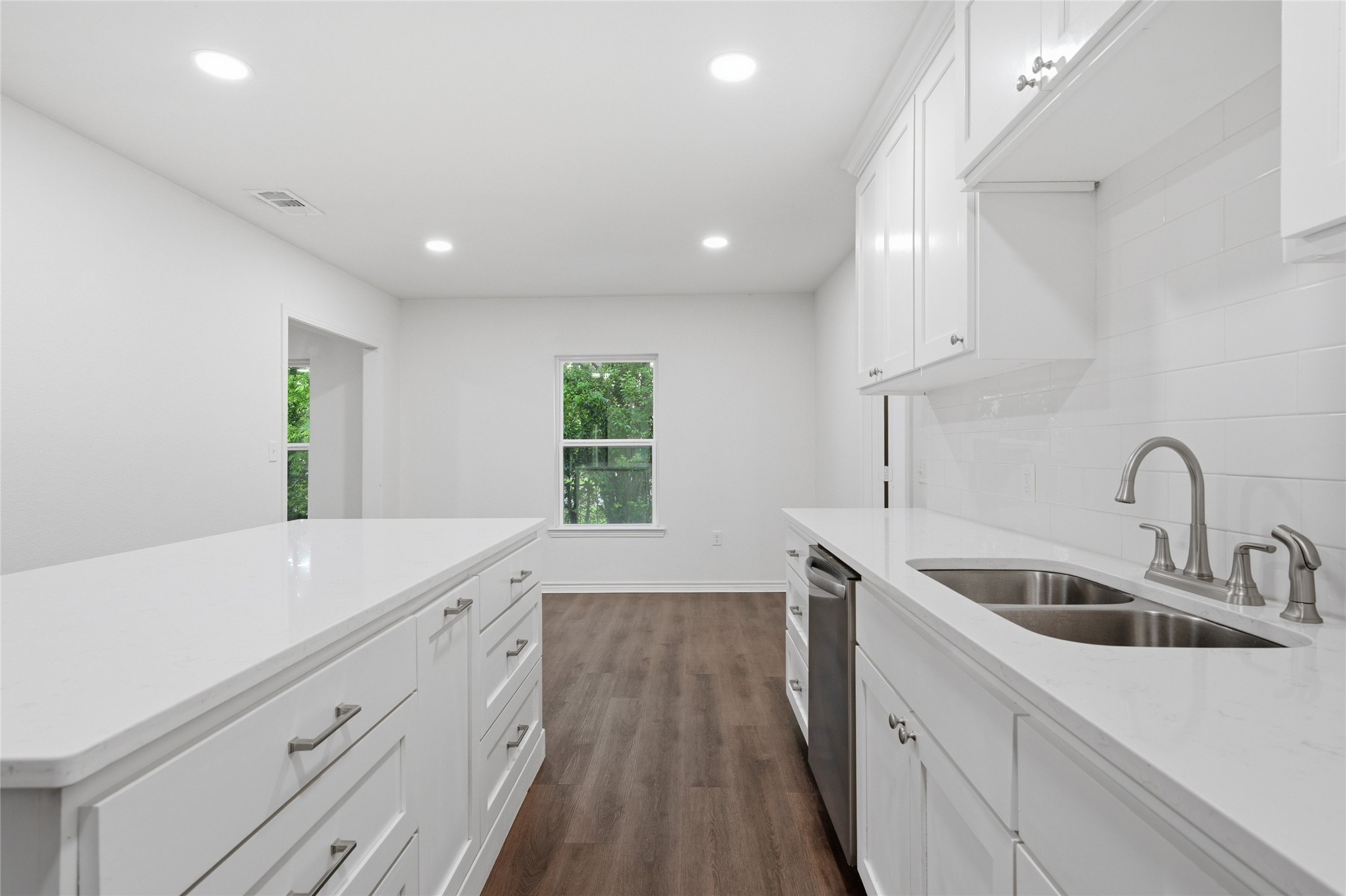 3227 Proctor Avenue