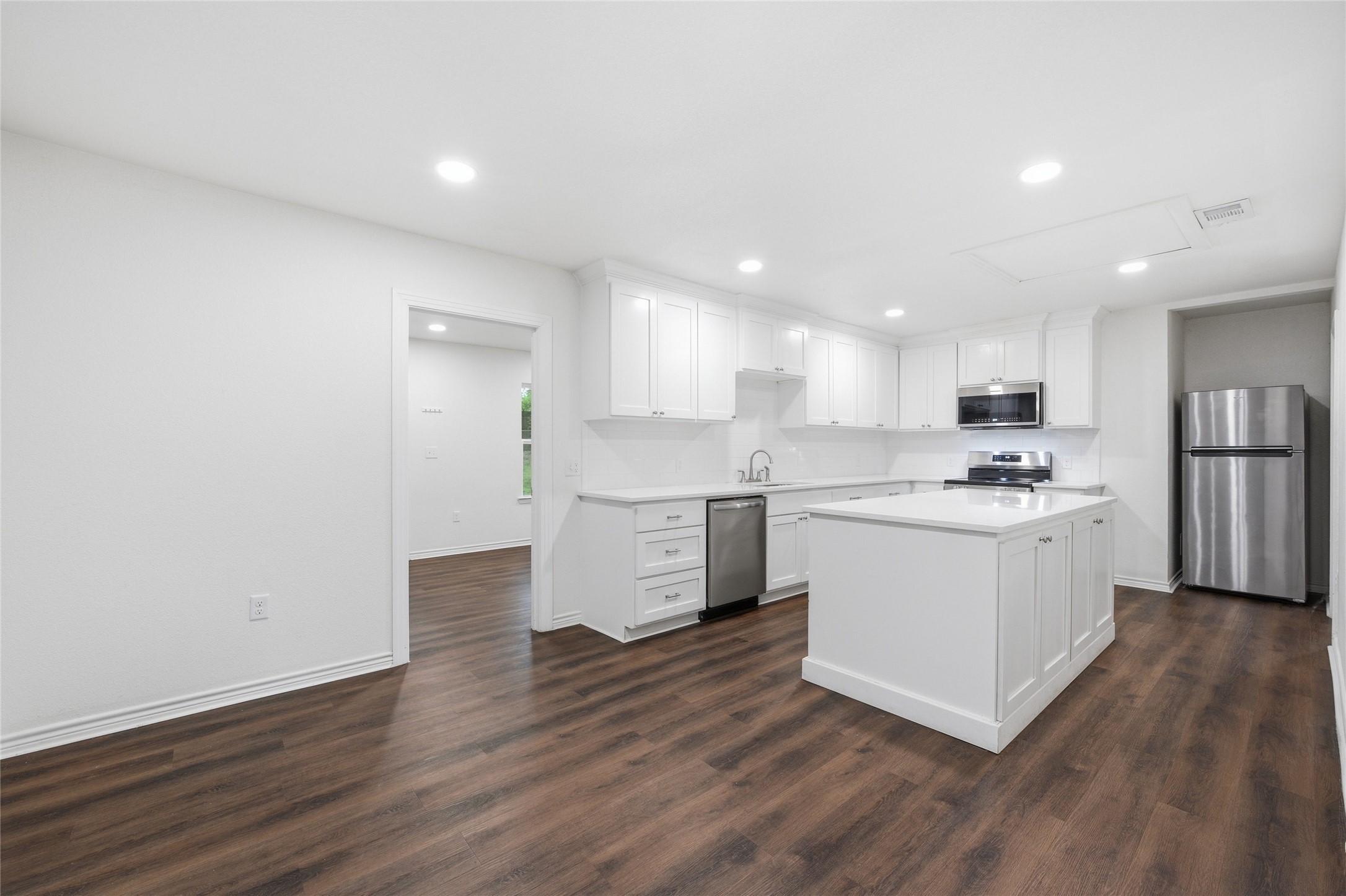 3227 Proctor Avenue