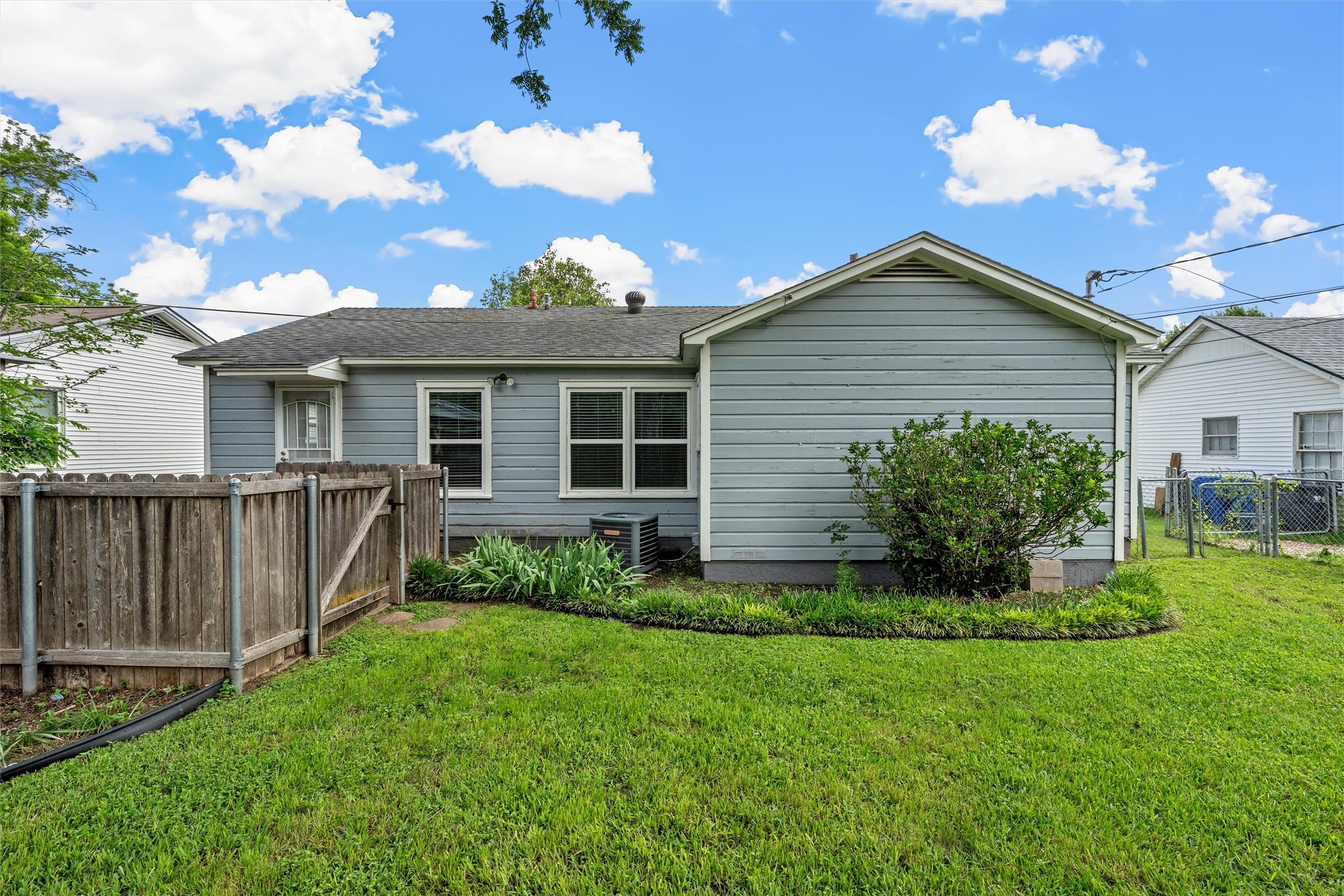 3220 Edmond Avenue