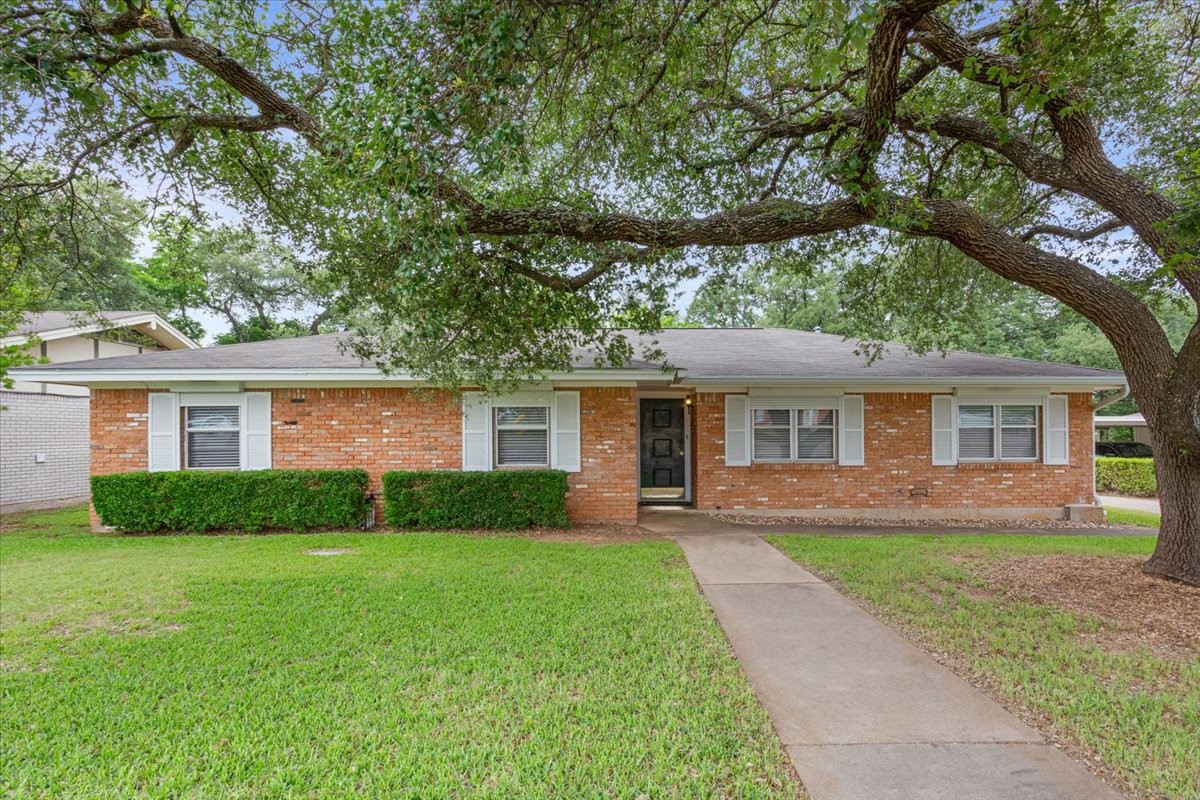 708 Wedgewood Drive