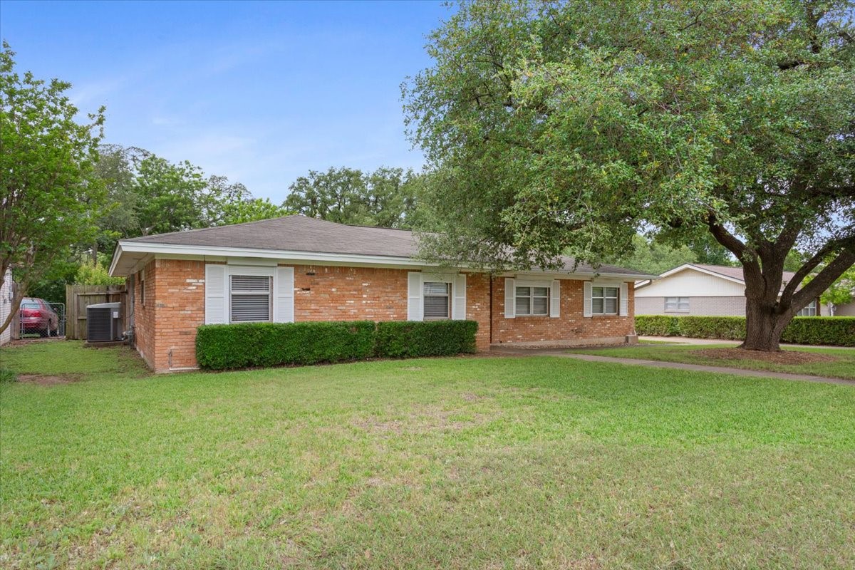 708 Wedgewood Drive
