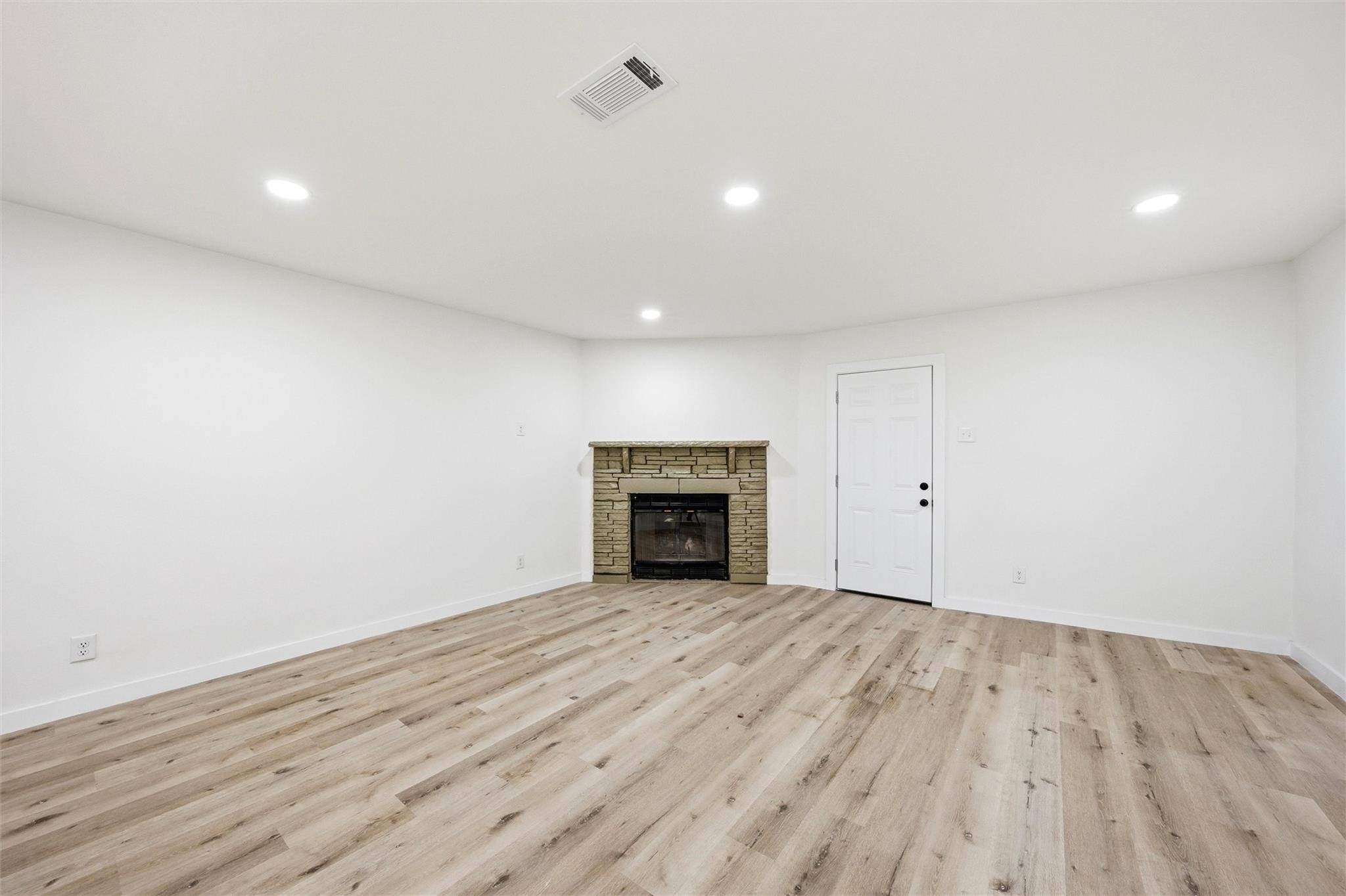 1221 Chestnut Street
