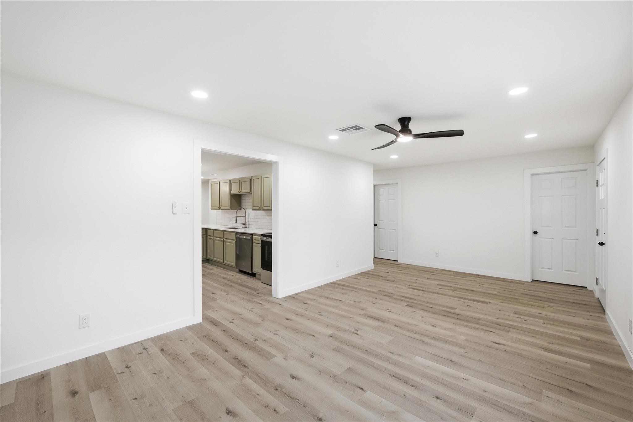 1221 Chestnut Street