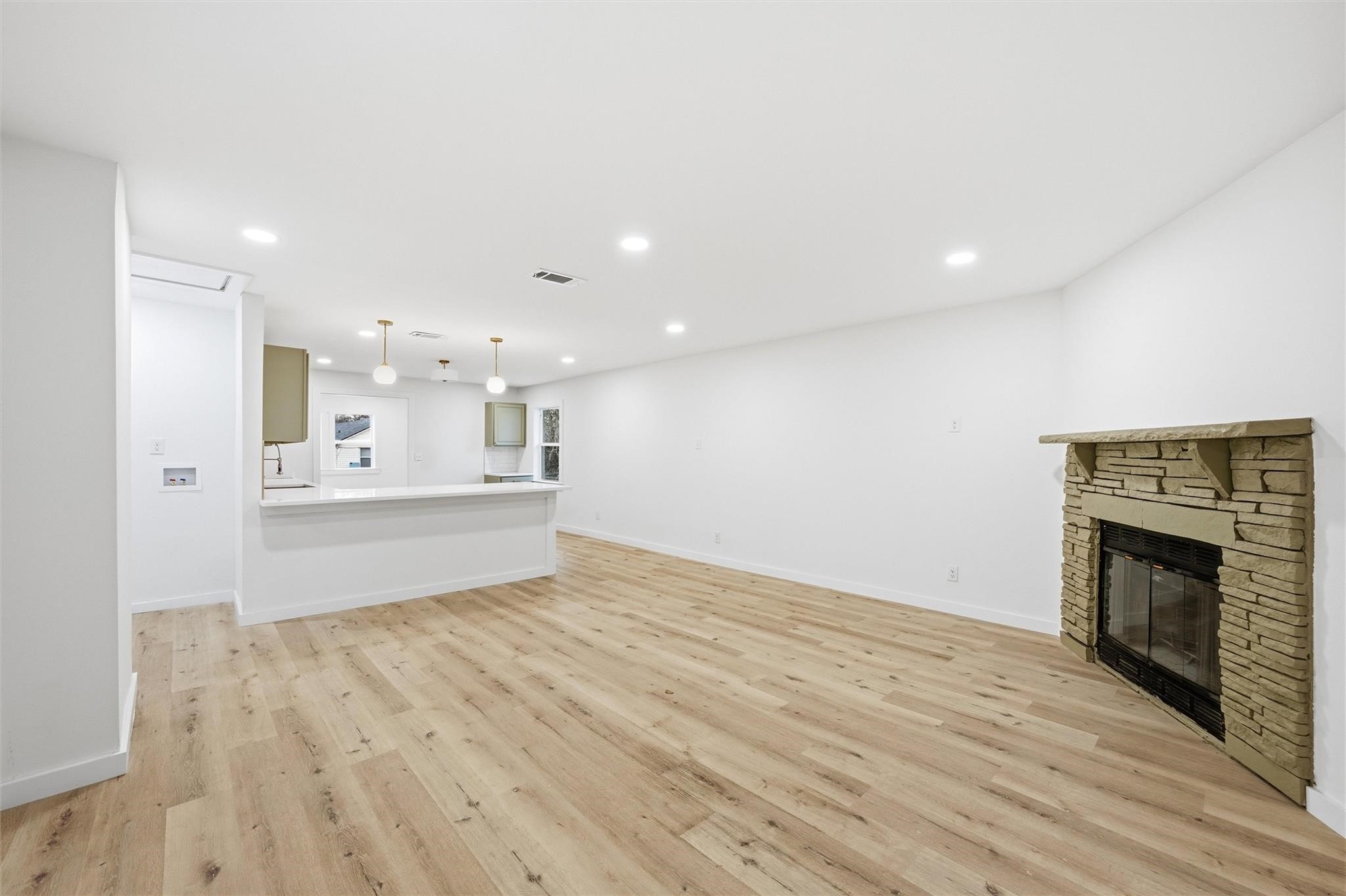 1221 Chestnut Street