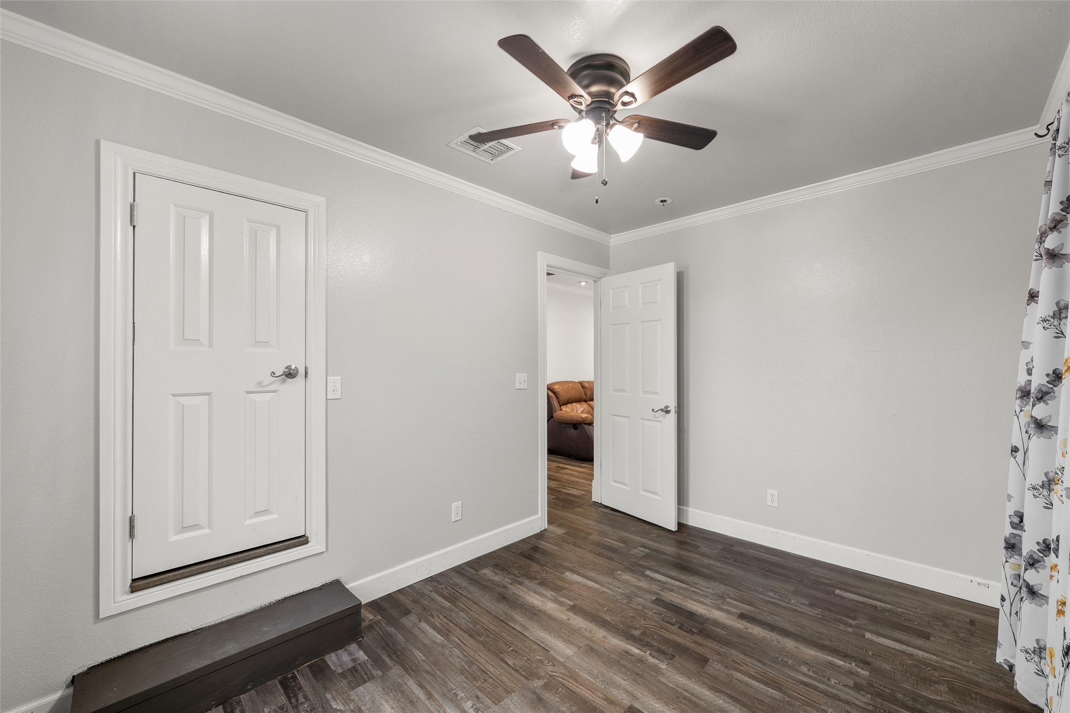 1701 Baylor Avenue