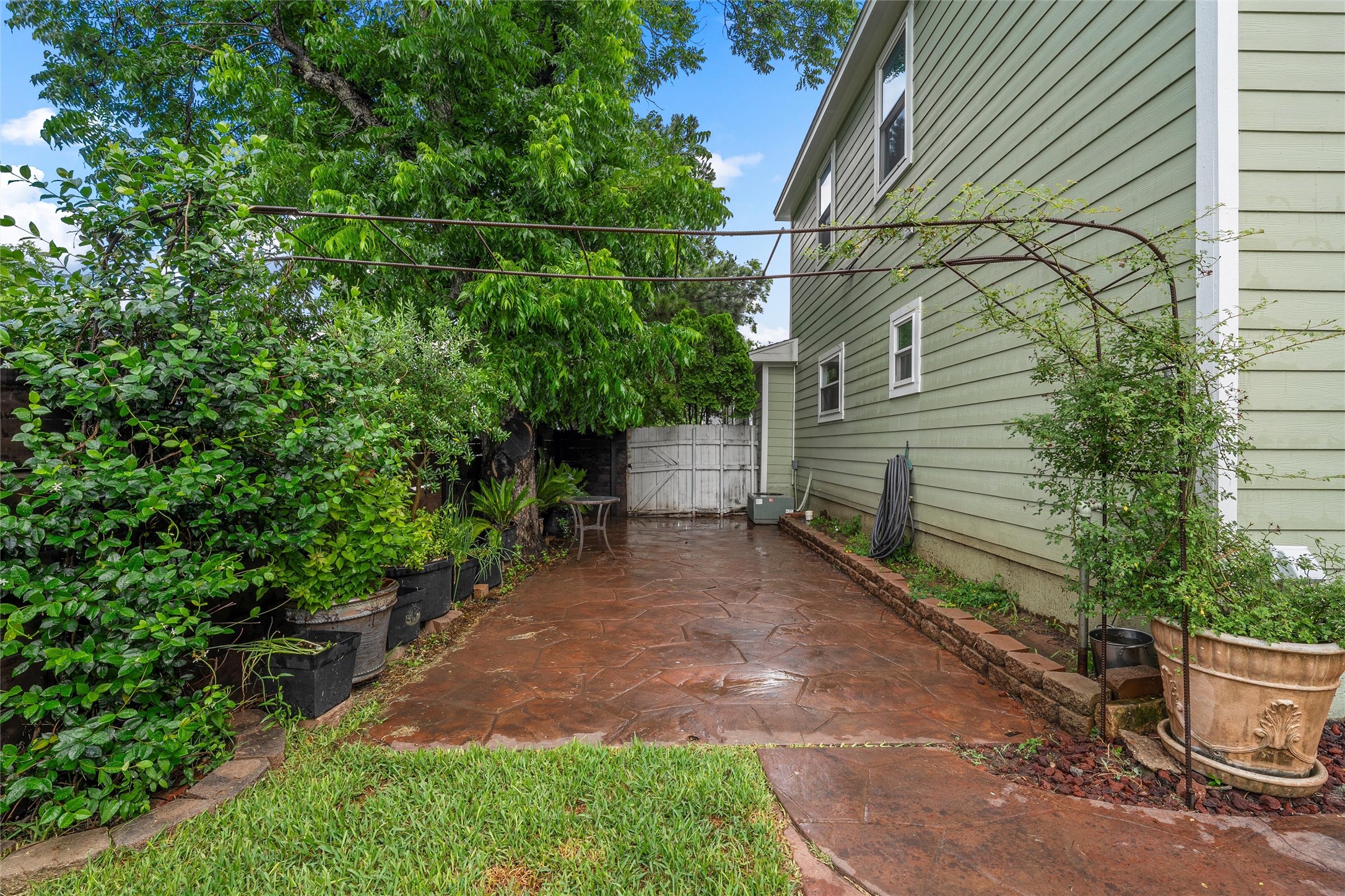 1701 Baylor Avenue