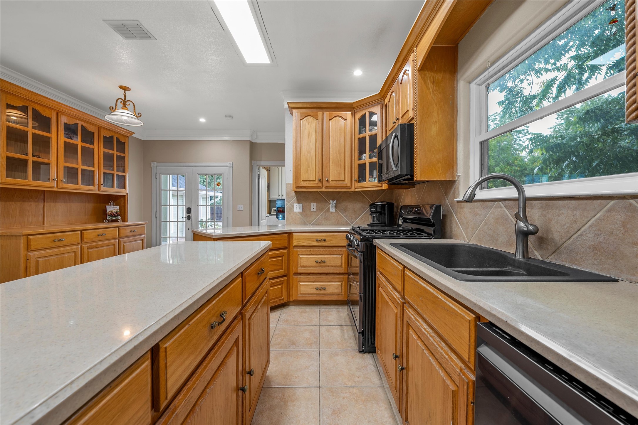 1701 Baylor Avenue