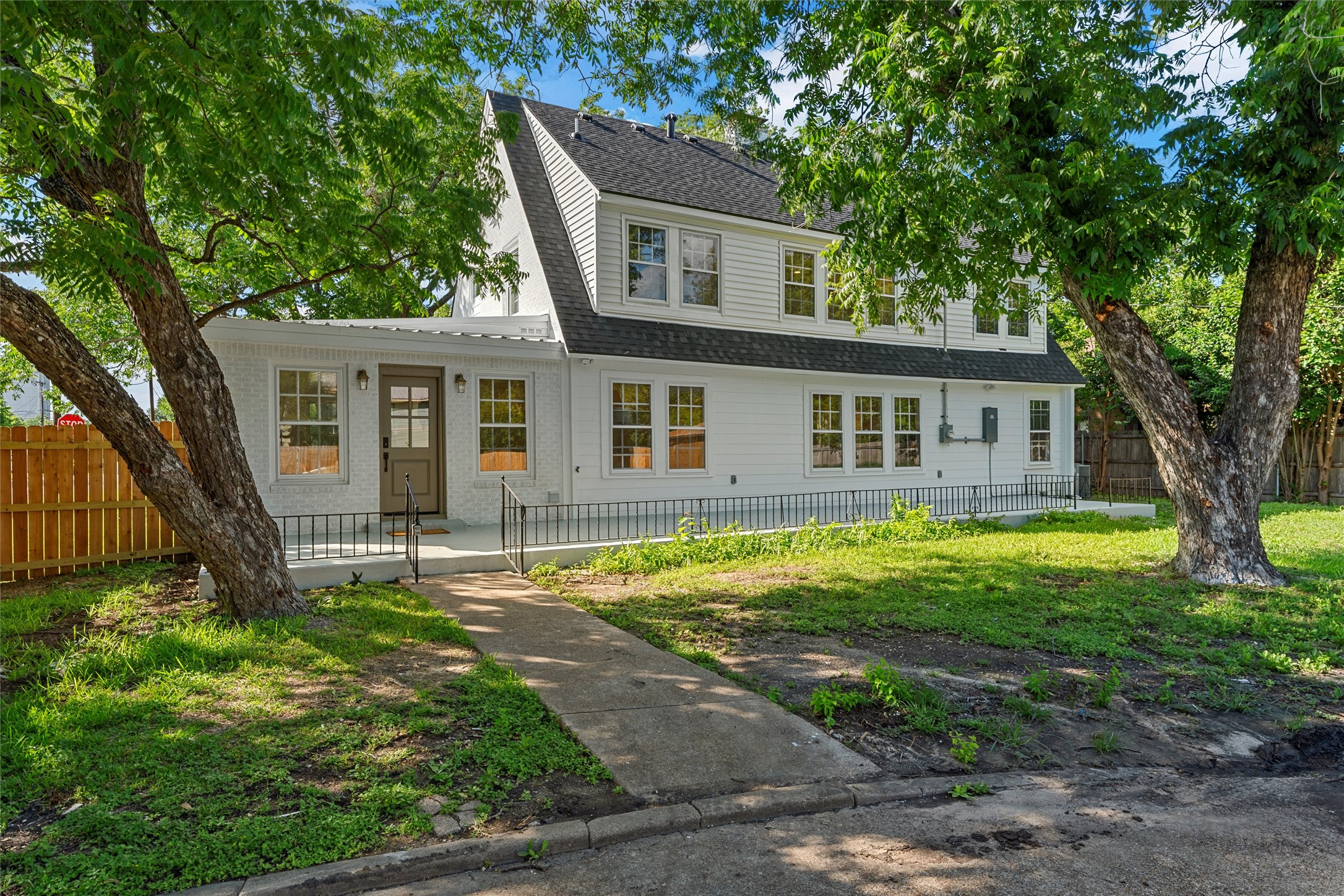 3028 Cumberland Avenue