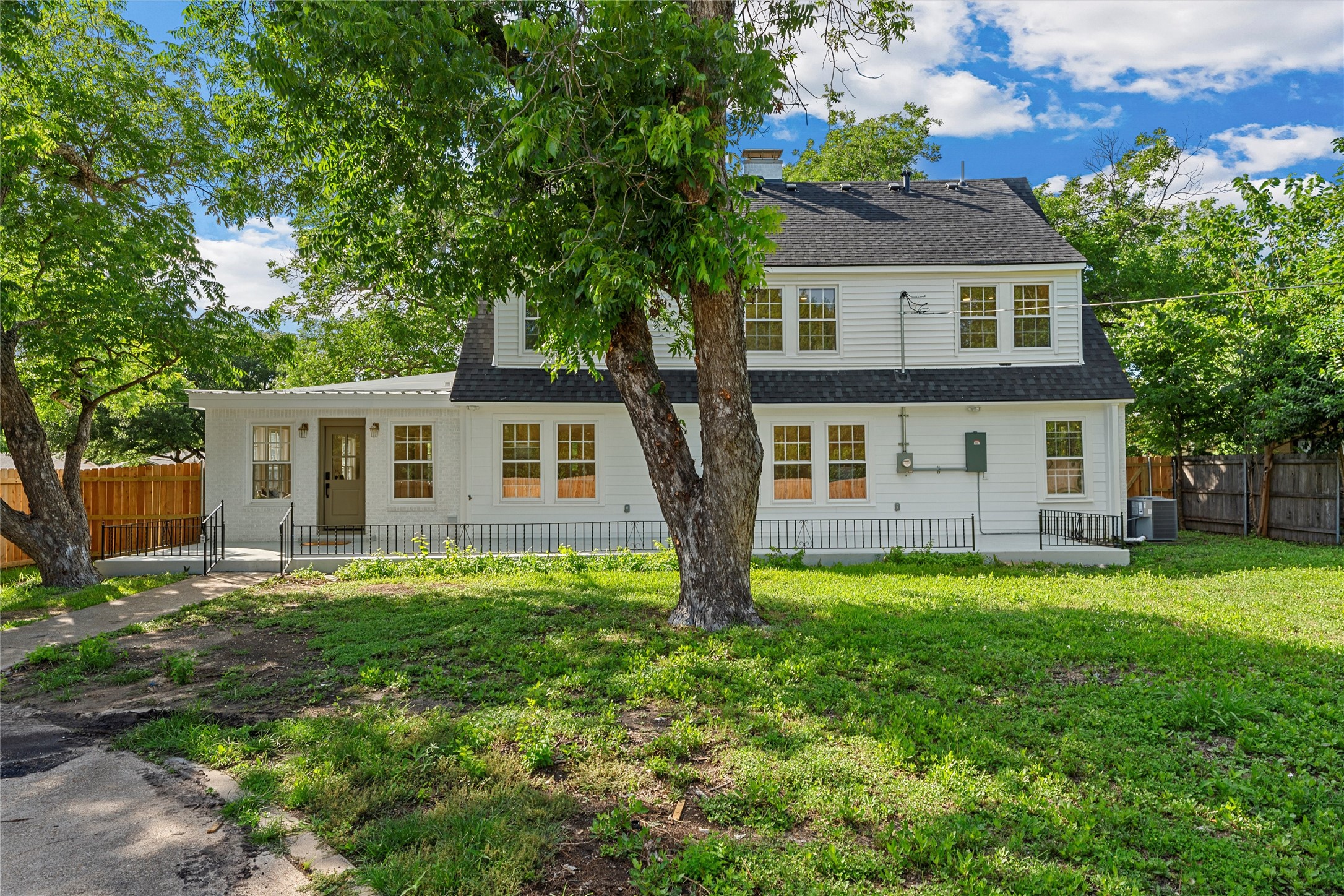 3028 Cumberland Avenue
