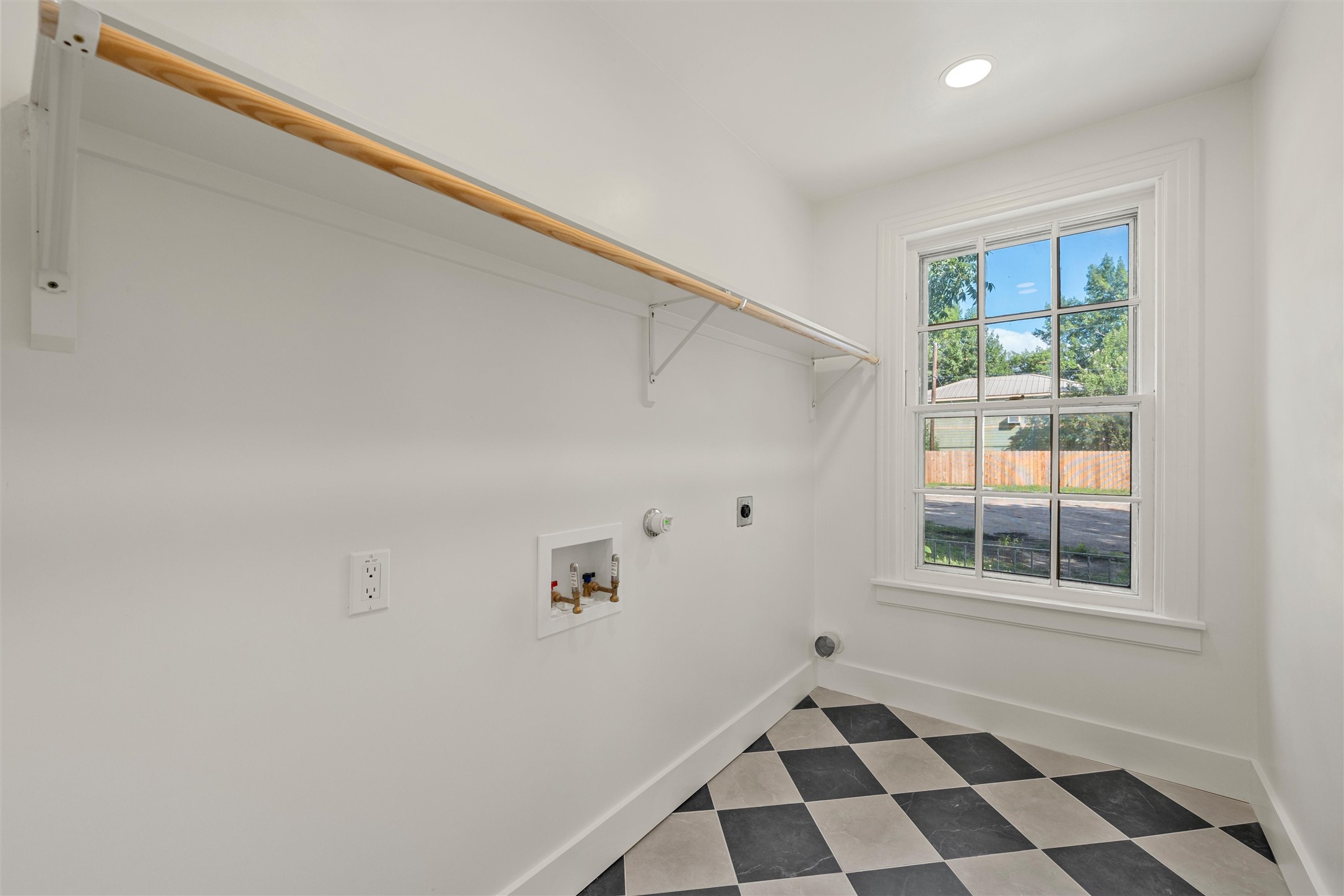 3028 Cumberland Avenue