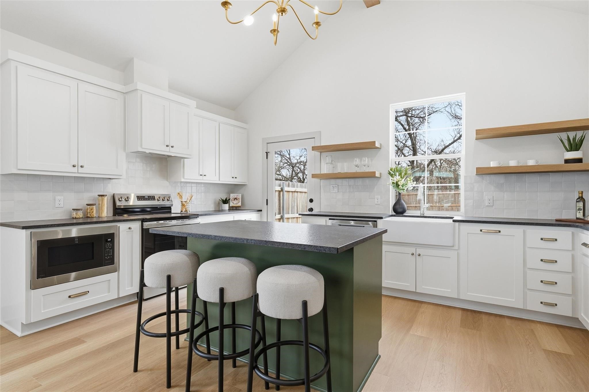 538 Proctor Avenue