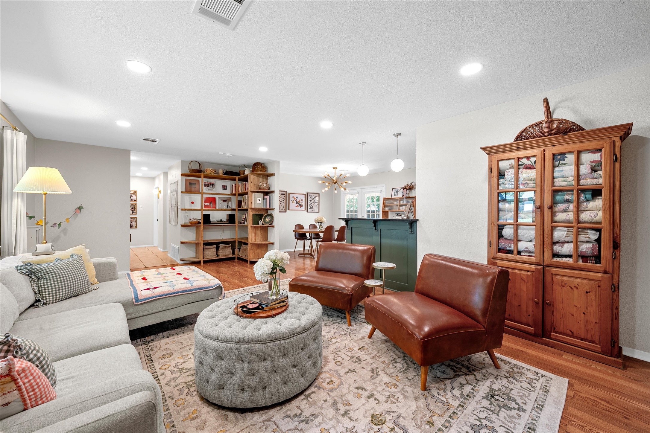 5306 Lake Crest Drive