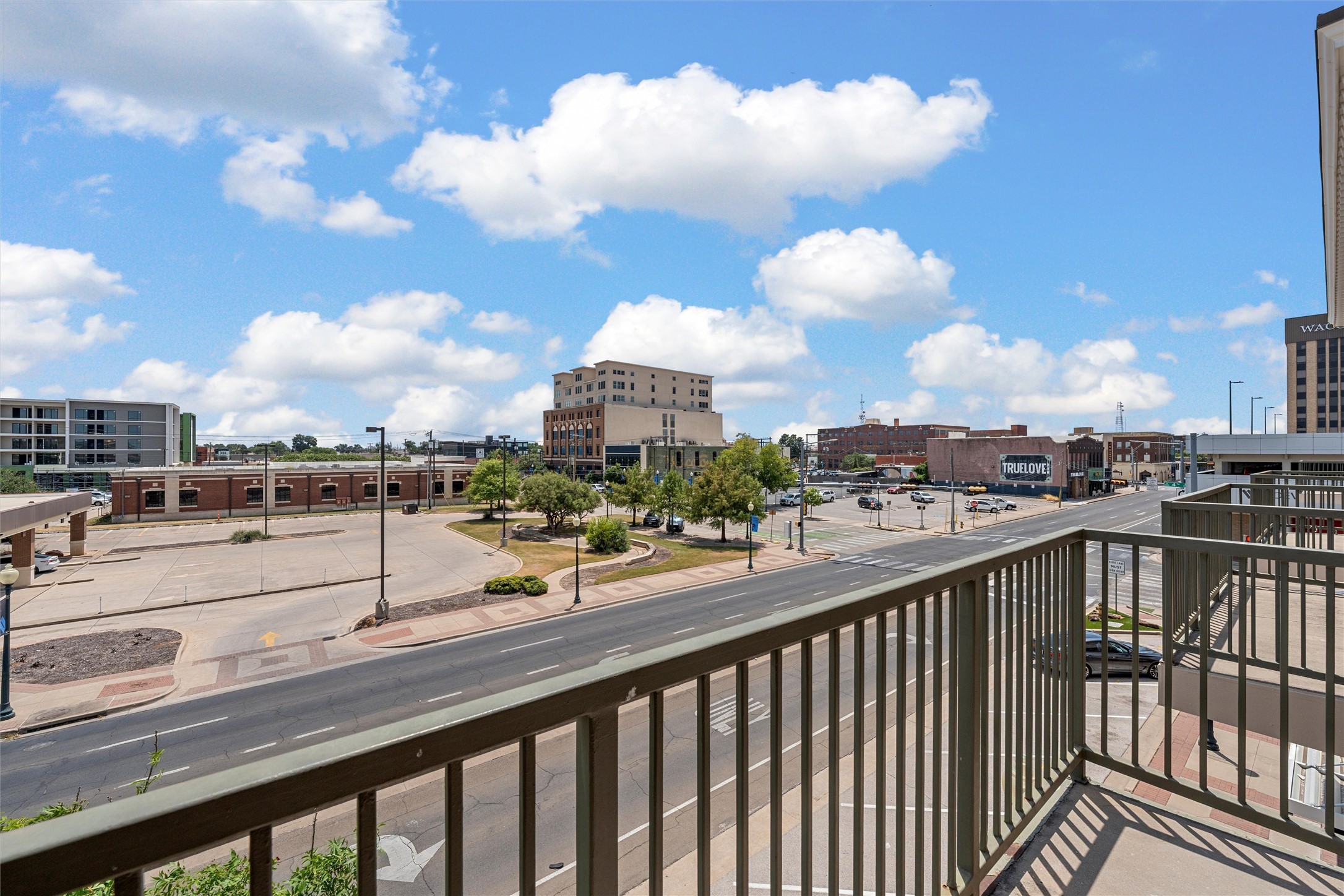330 Austin Avenue 328