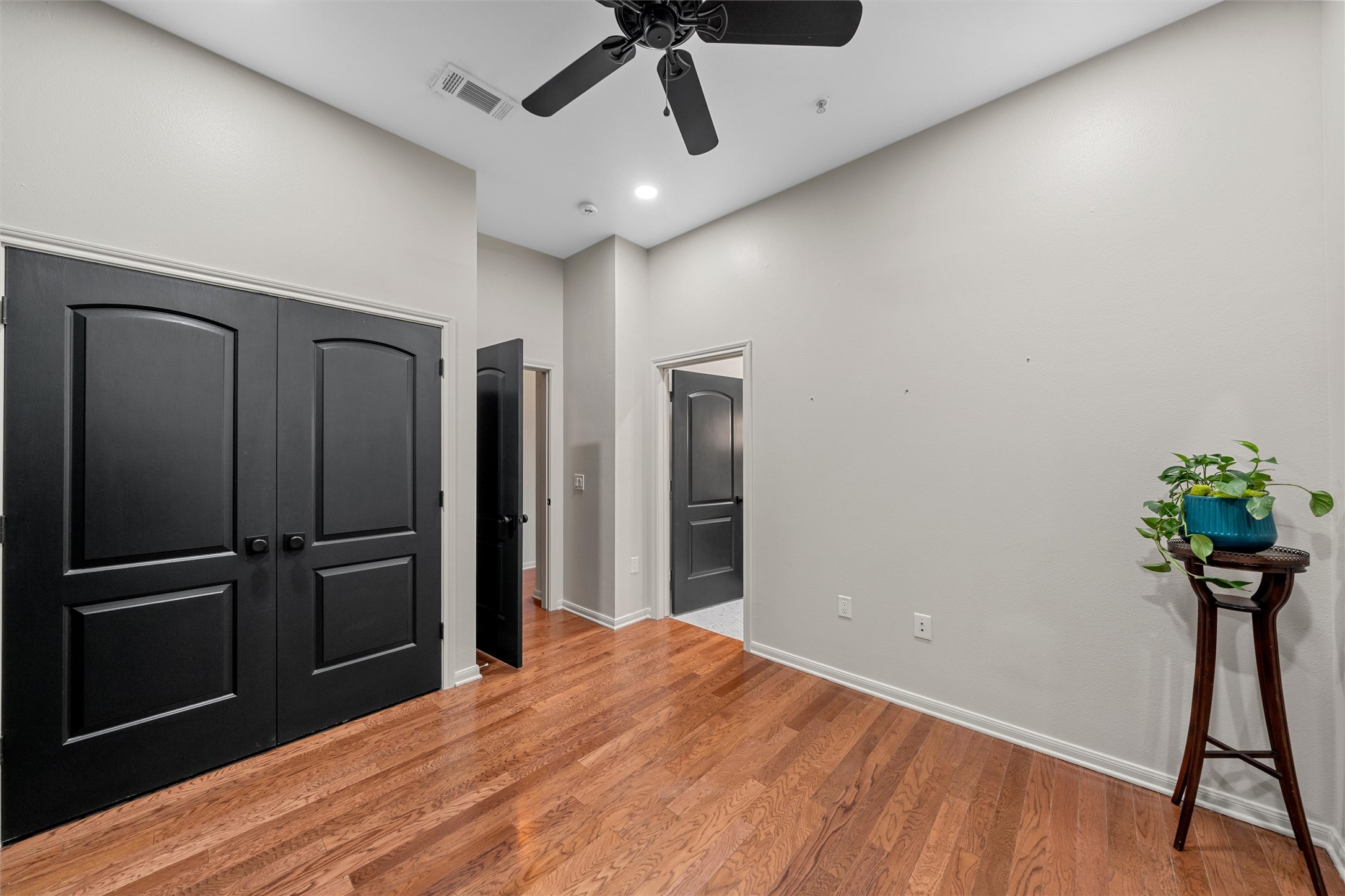 330 Austin Avenue 328