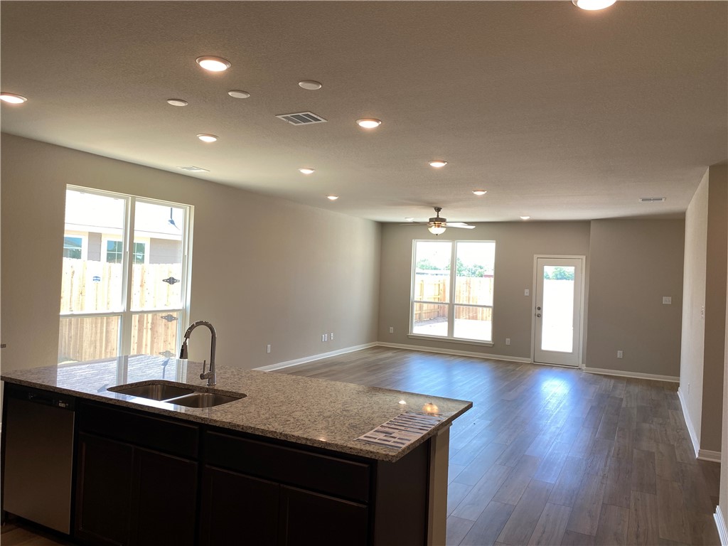 4112 Centerfire Road