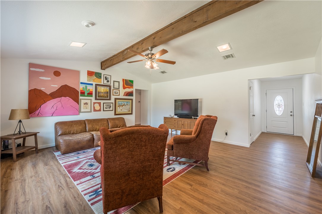 308 Oakwood Lane