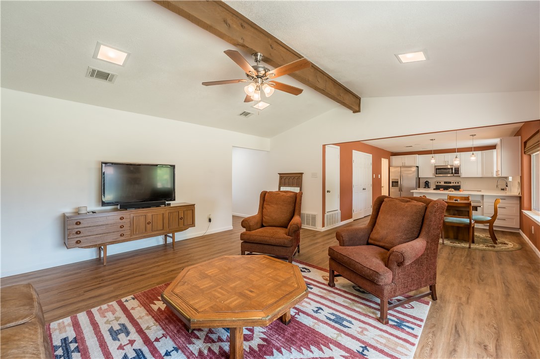 308 Oakwood Lane